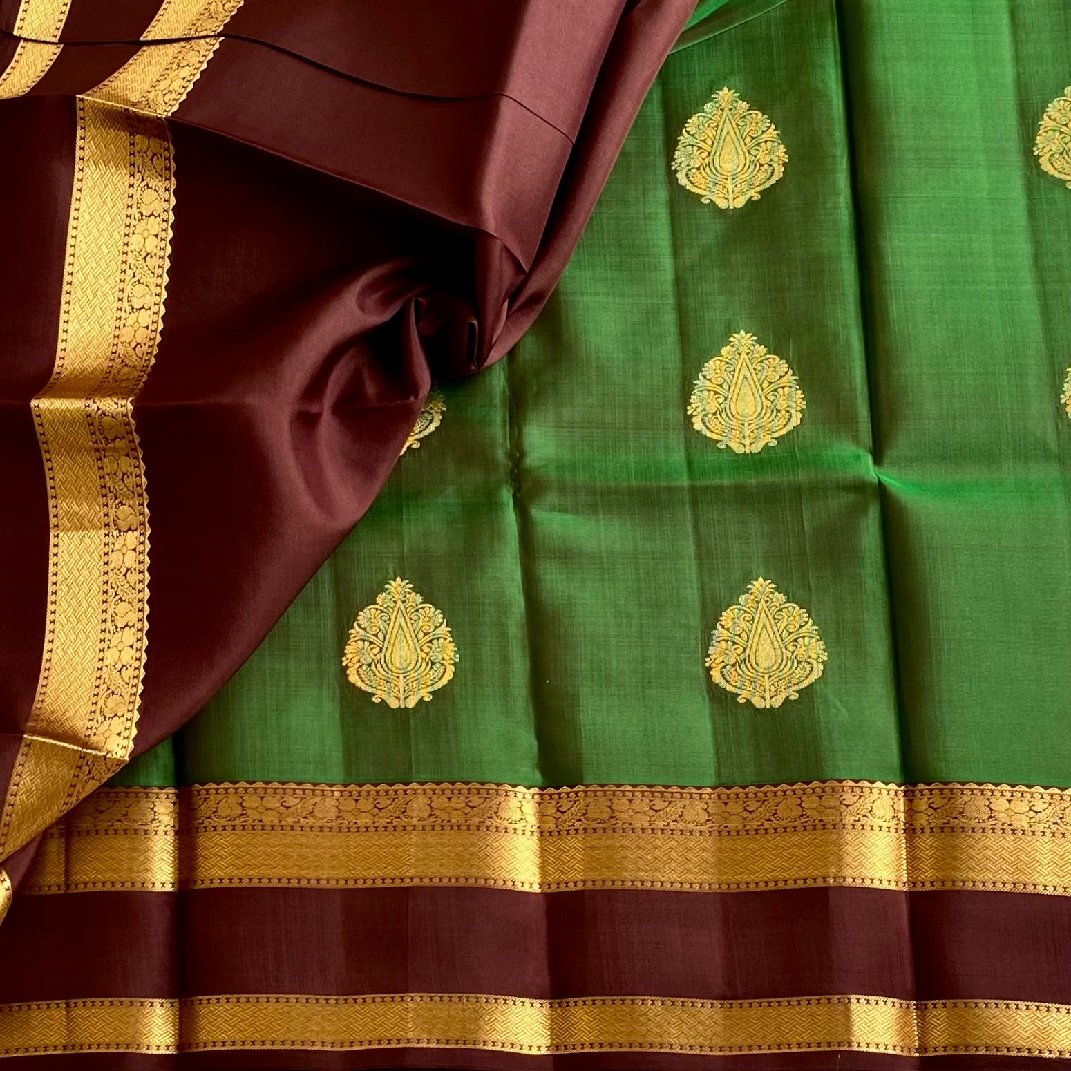 Emerald Green Designer Pure Silk Maroon Border Brocade Zari Saree