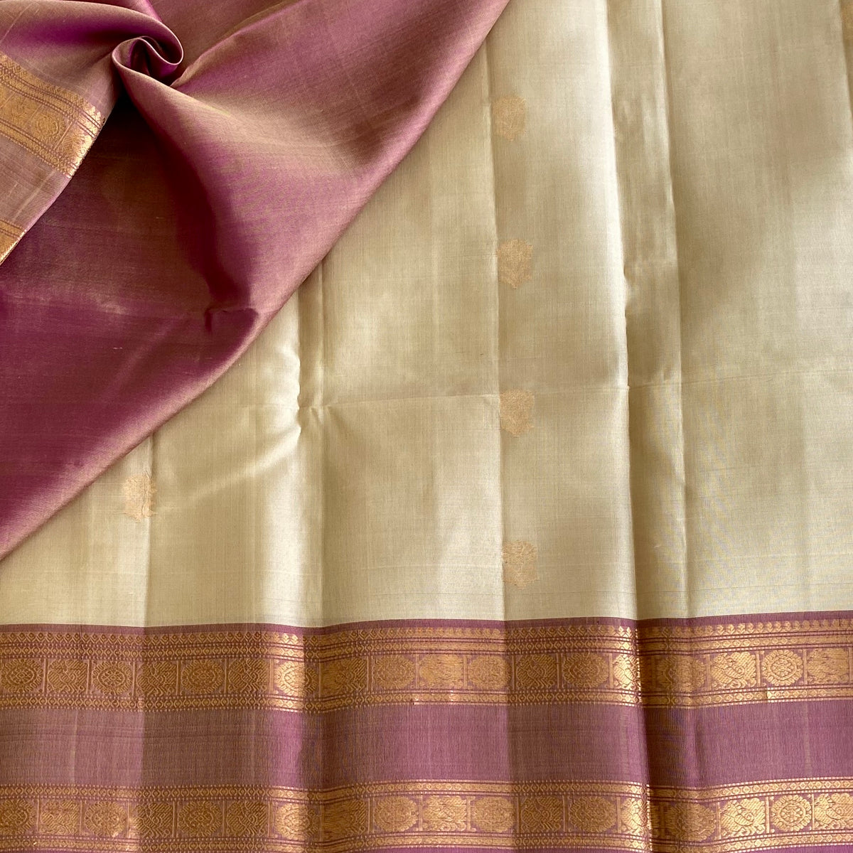 Ivory Beige Metallic Mauve Designer Pure Silk Saree With Brocade Pallu
