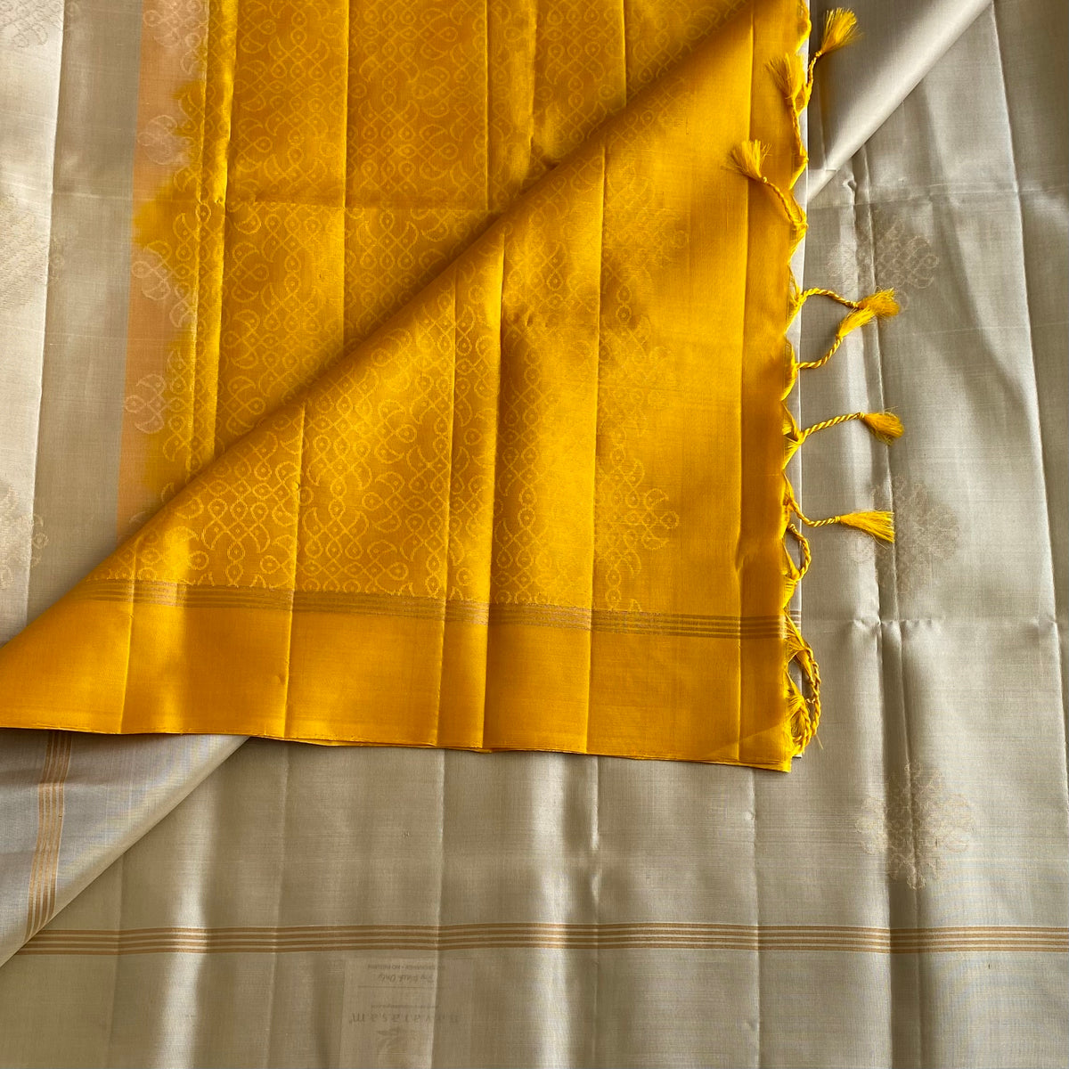 Champagne Beige And Golden Yellow Designer Kollam Pure Silk Saree With Jaal Pallu