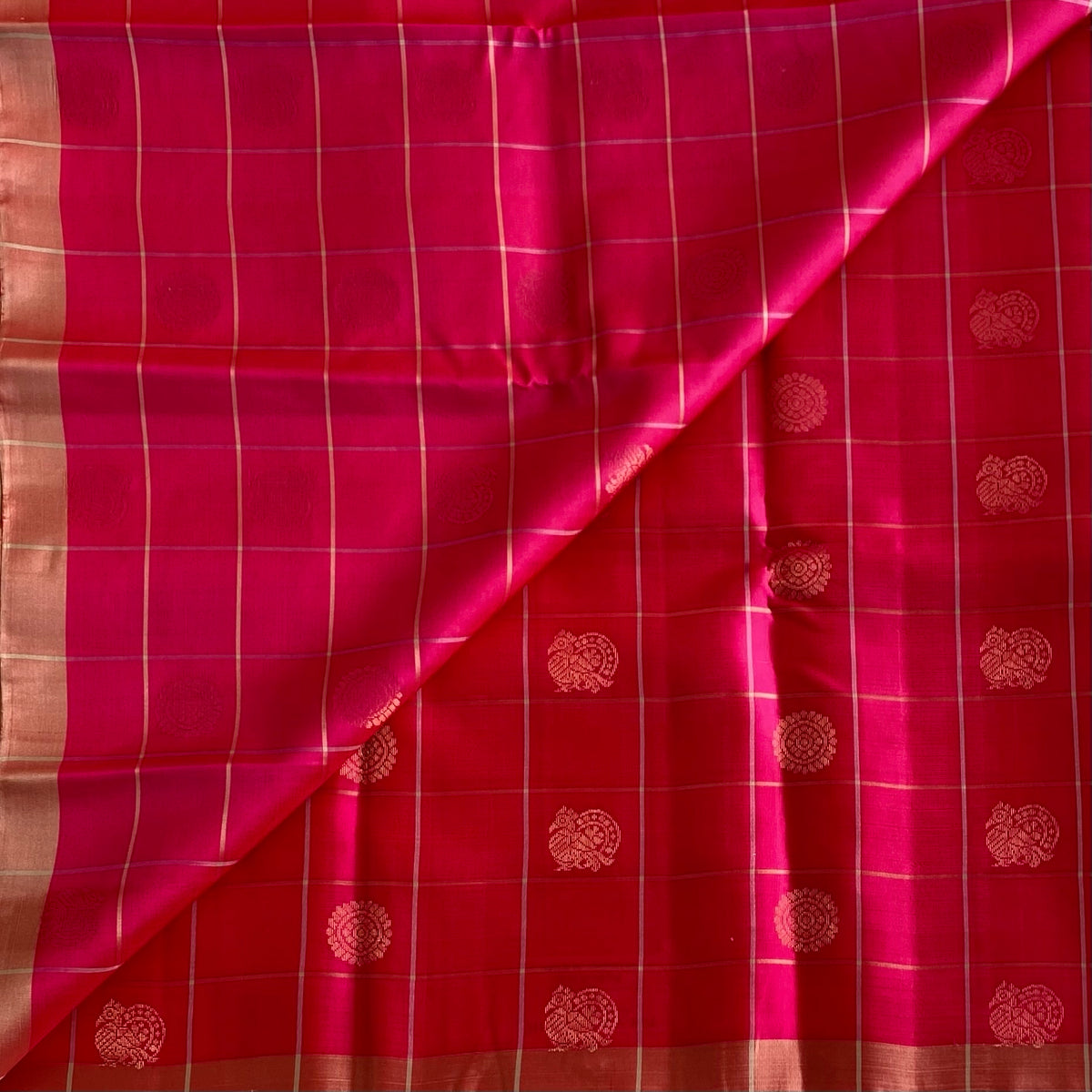 Strawberry Pink Designer Pure Silk Saree With Champagne Gold Pallu