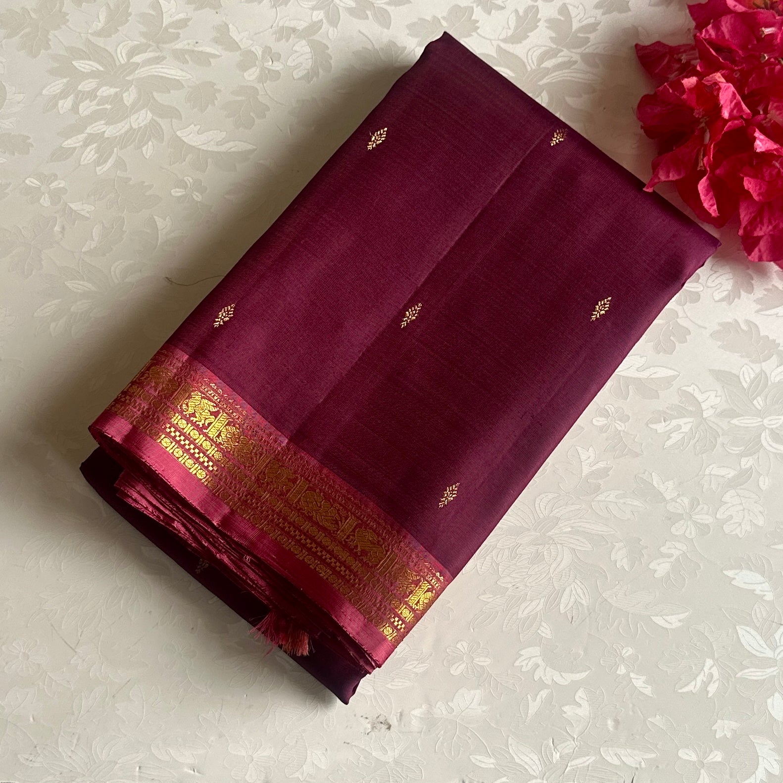 Burgundy Kanjeevaram Pure Zari Silk Saree With Dusty Rose Pink Pallu