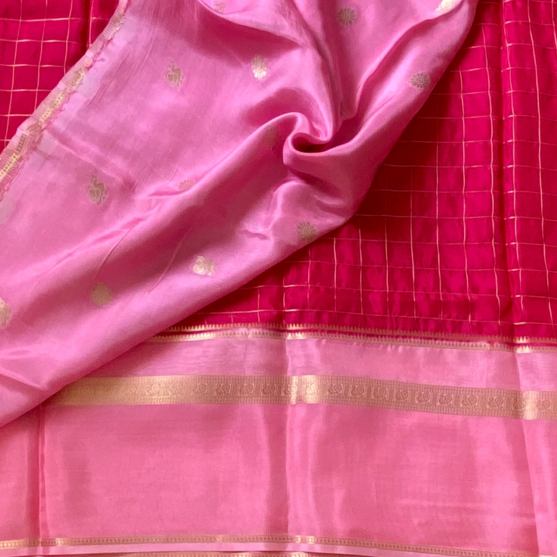 Stunner red with soft rose pink premium crepe silk with checkered work
