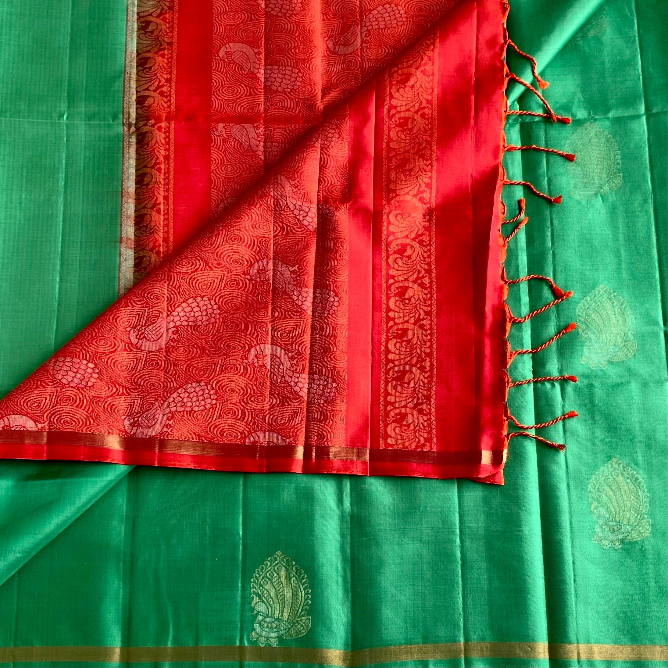 Sea Green Designer Pure Silk Saree With Vermilion Red Pallu