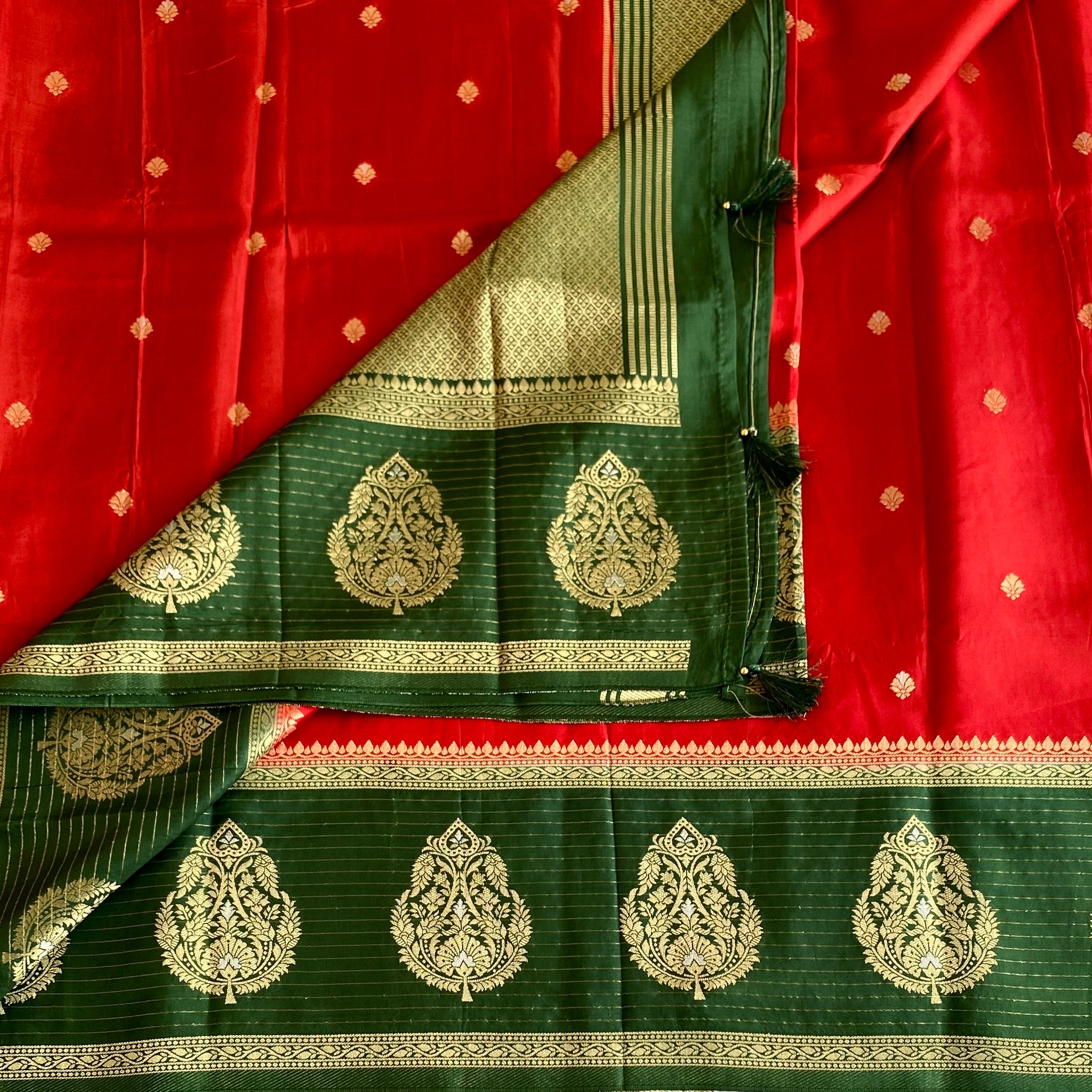 Ruby Red Soft Tussar Silk Saree With Forest Green Pallu