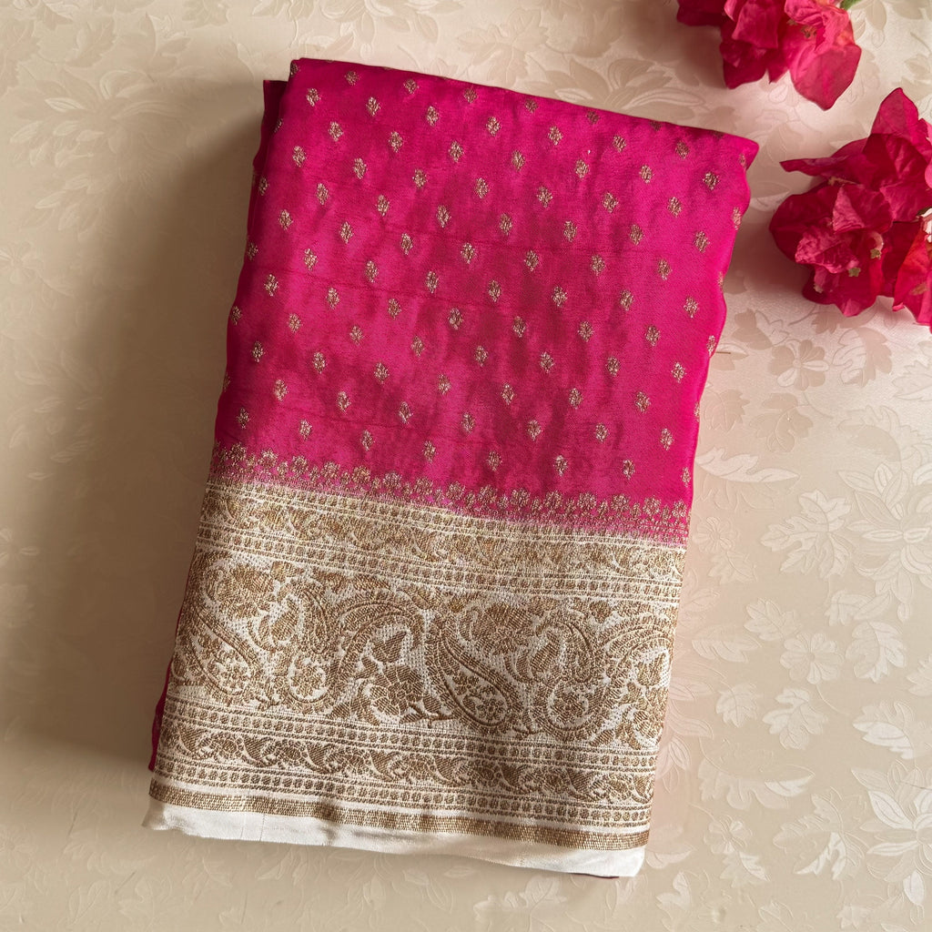 Magenta Ivory Paisley Zari Woven Saree Traditional Festive Wear Elegant