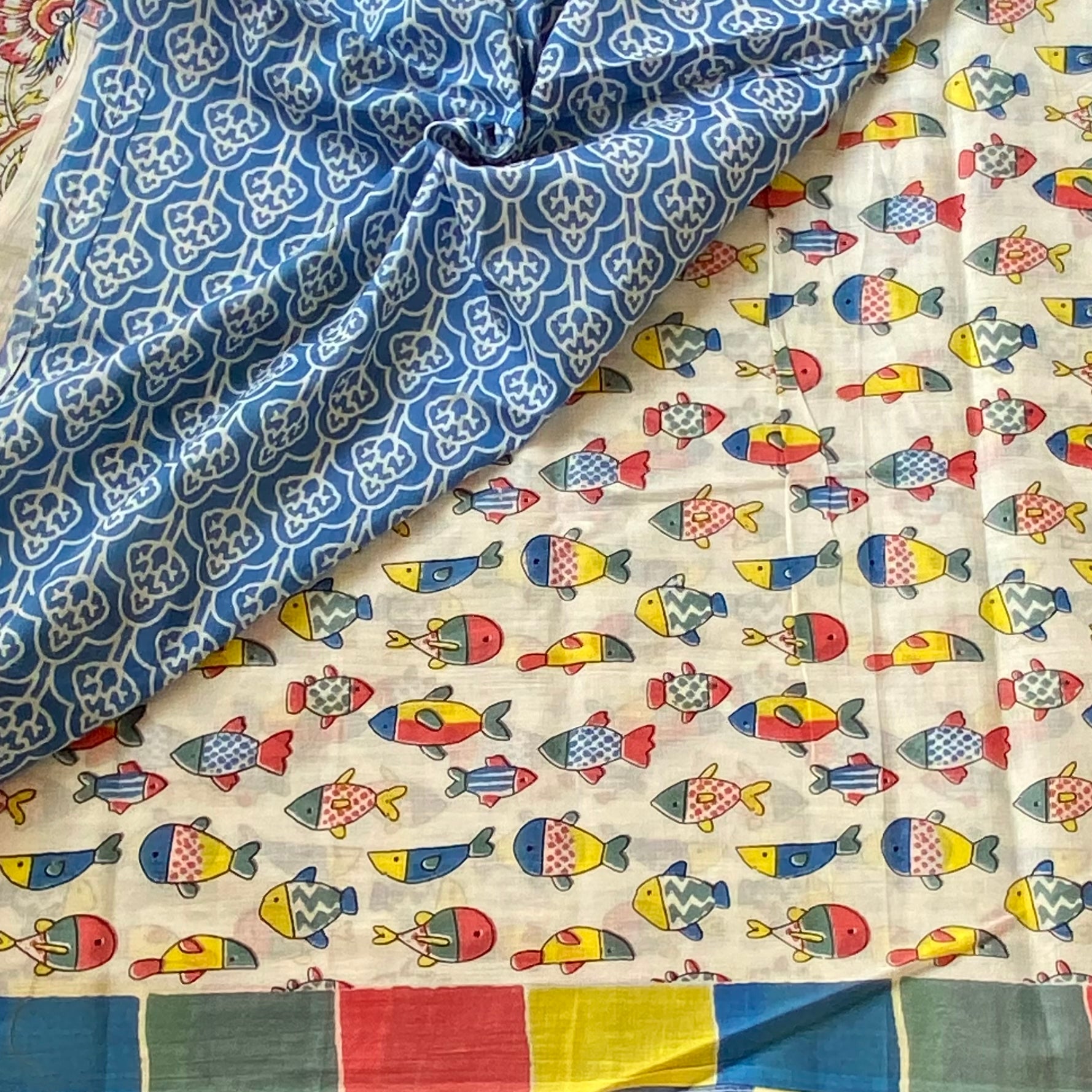 Ecru Printed Cotton Saree Multicolor Fish Paisley Border Floral Pallu