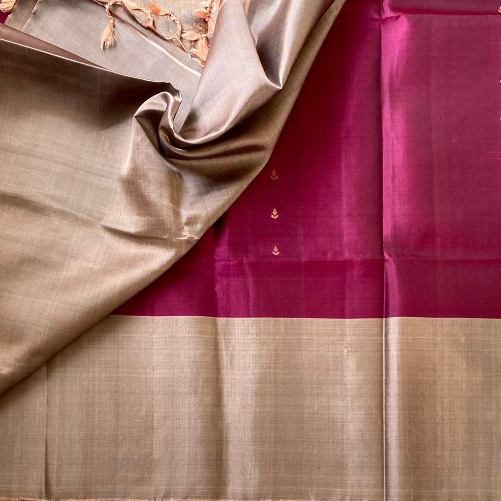 Deep Magenta Silk Saree With Copper Pallu Floral Zari Work