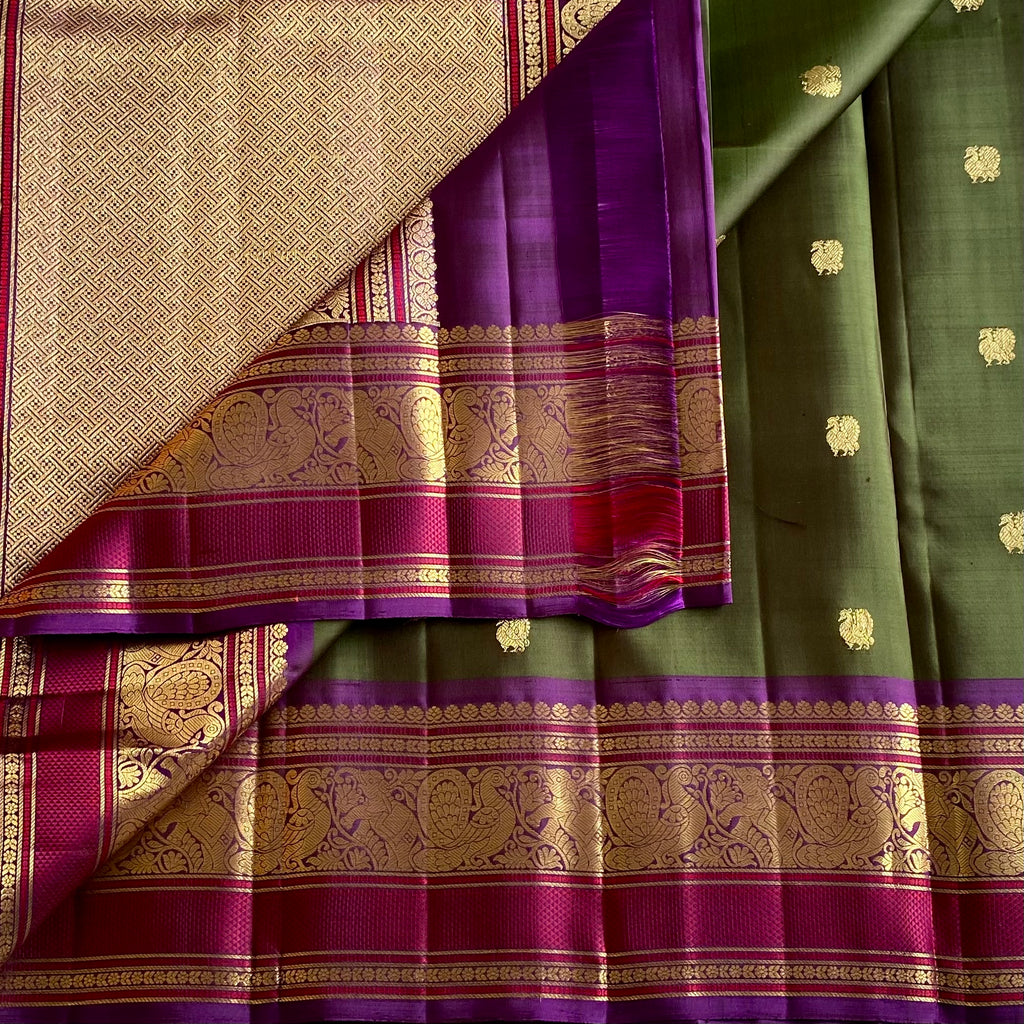 Deep Olive Green Kanjeevaram Pure Zari Silk Saree With Purple Pallu