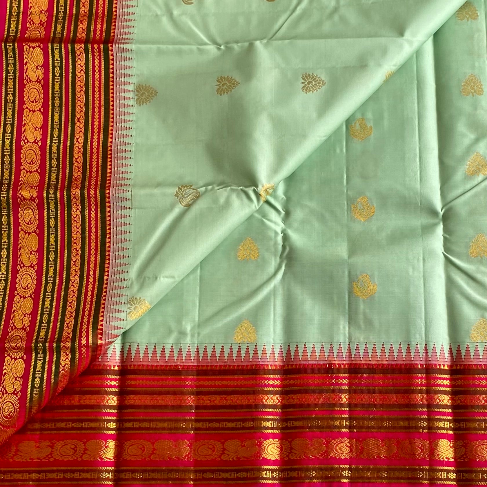 Classic Mint Green With Reddish Pink Designer Pure Kanjeevaram Silk