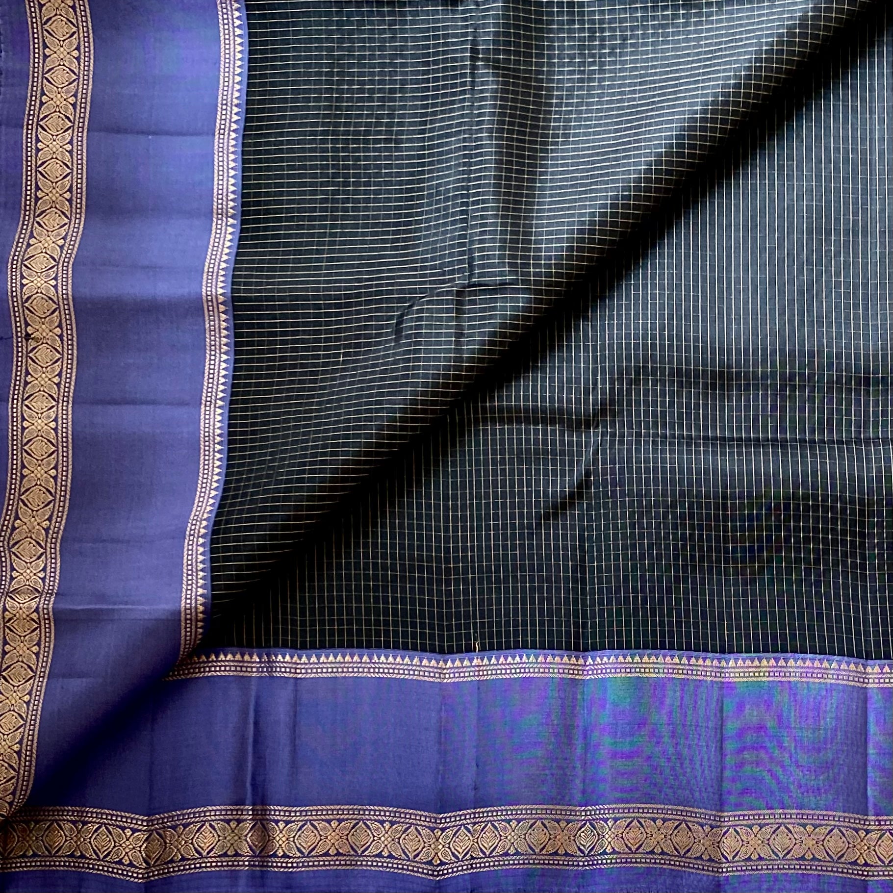 Lavender Purple Saree Gold Zari Geometric Pallu Floral Border Tassels