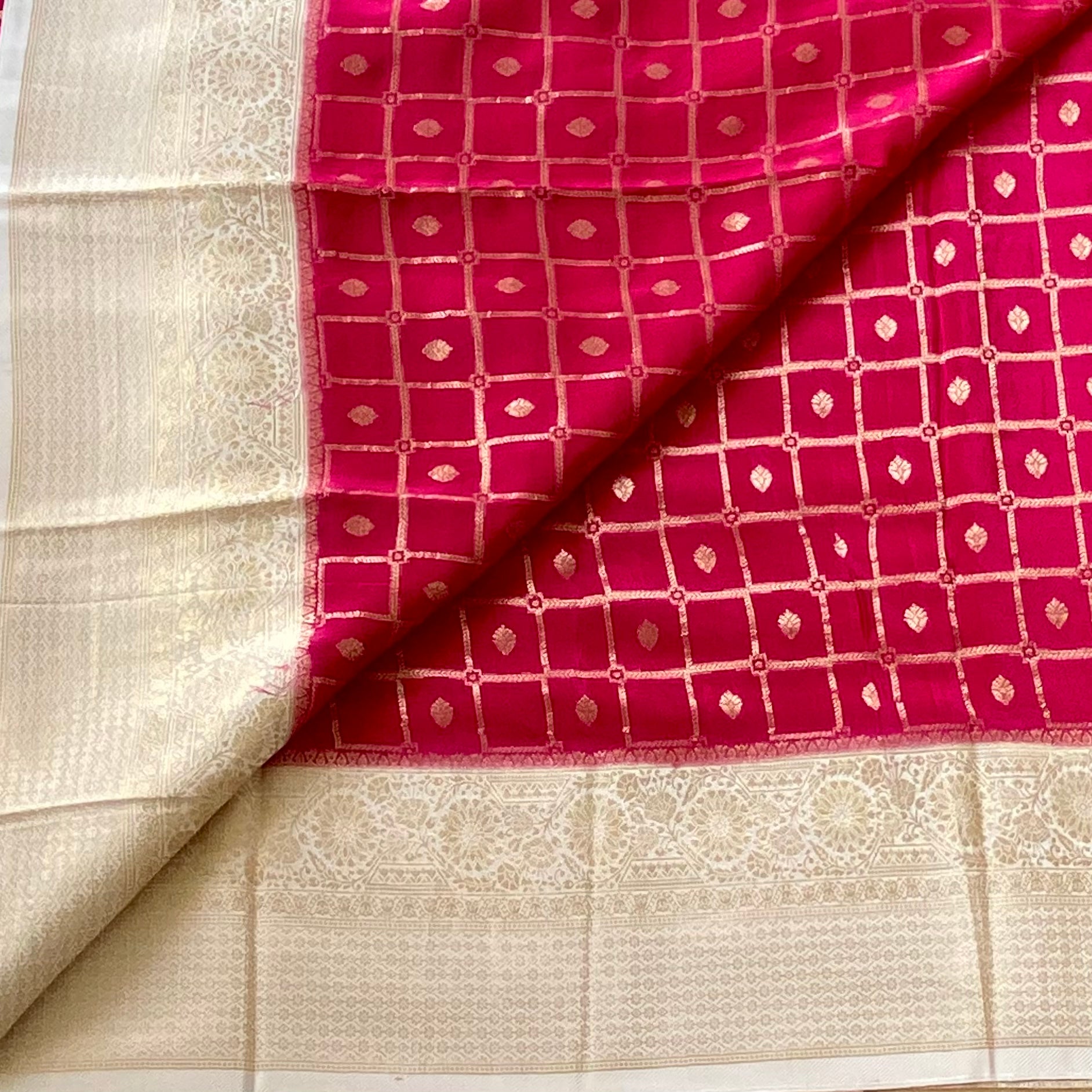 Cherry pink with Ivory checkered soft crepe silk beauty