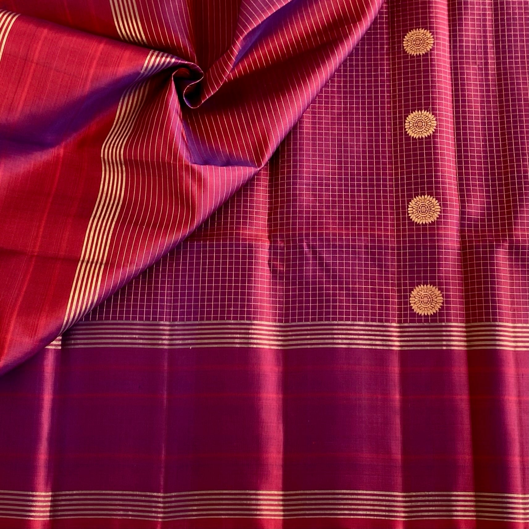 Dual Shaded Rustic Magenta Designer Pure Silk Saree With Zari Buttas