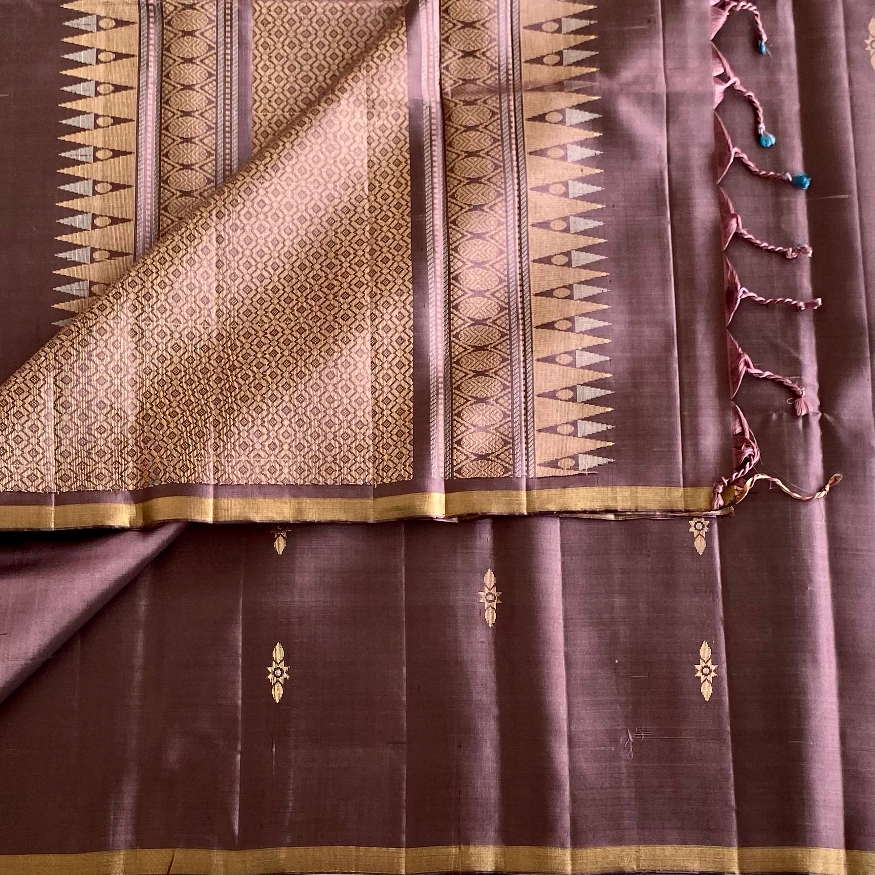 Deep Plum Designer Pure Silk Saree With Antique Gold Pallu