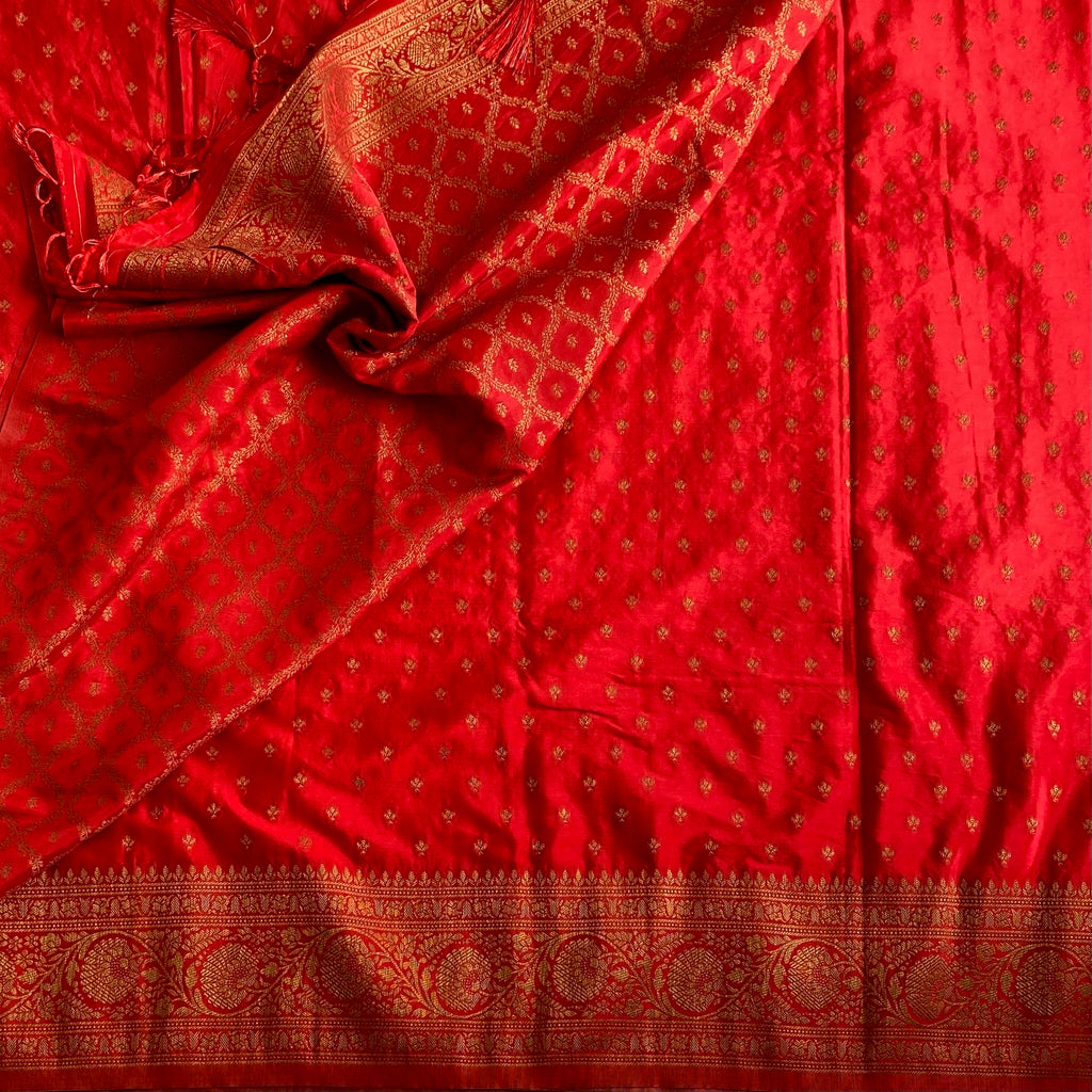 Crimson Red Soft Tussar Silk Saree With Antique Gold Paisley Pallu