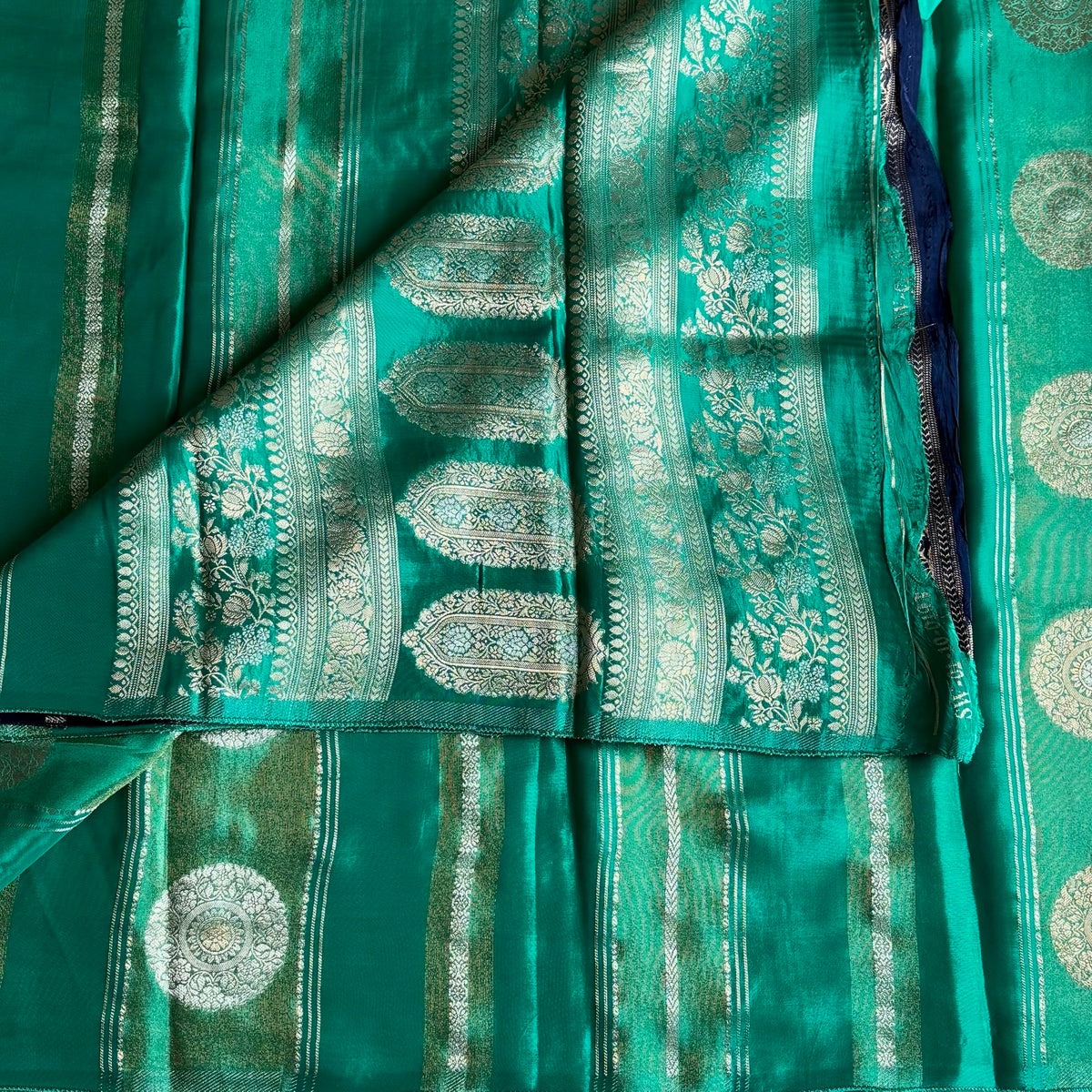 Dual Sea Green Soft Designer Crepe Silk Saree With Silver Floral Pallu