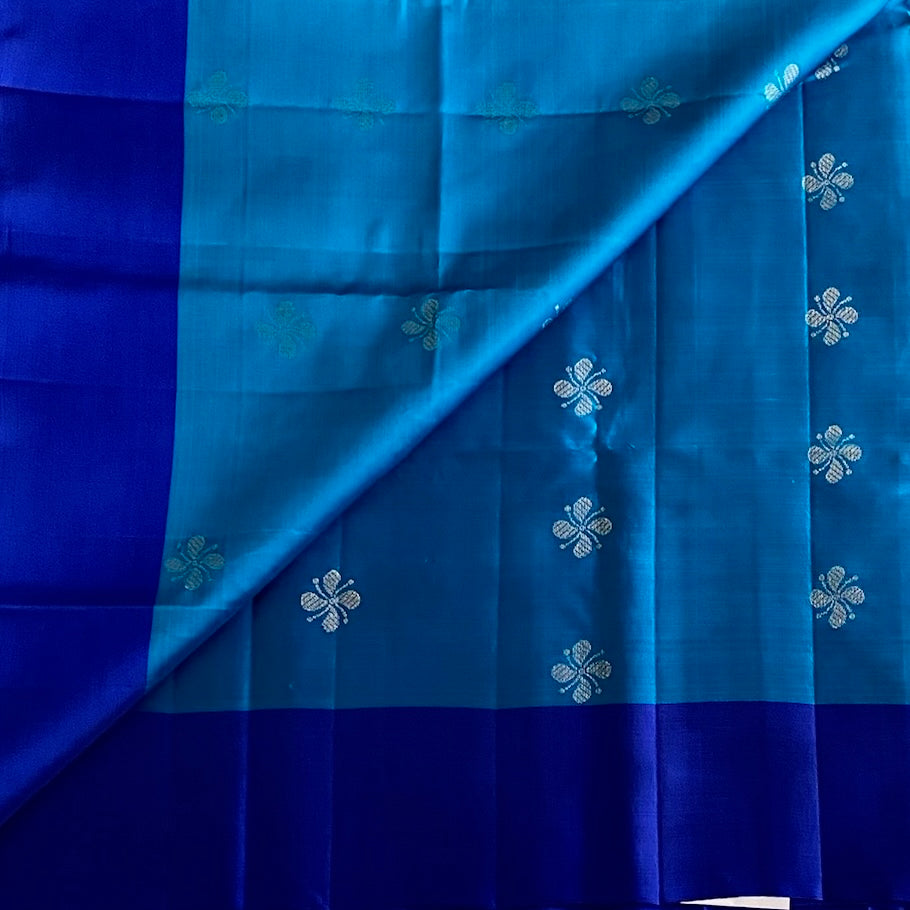 Turquoise Designer Pure Silk With Tiny Floral Buttas & Royal Blue Pallu