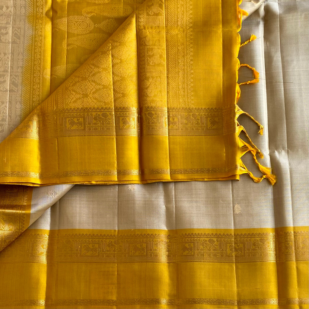 Champagne Beige Designer Pure Silk Saree With Mustard Yellow Pallu