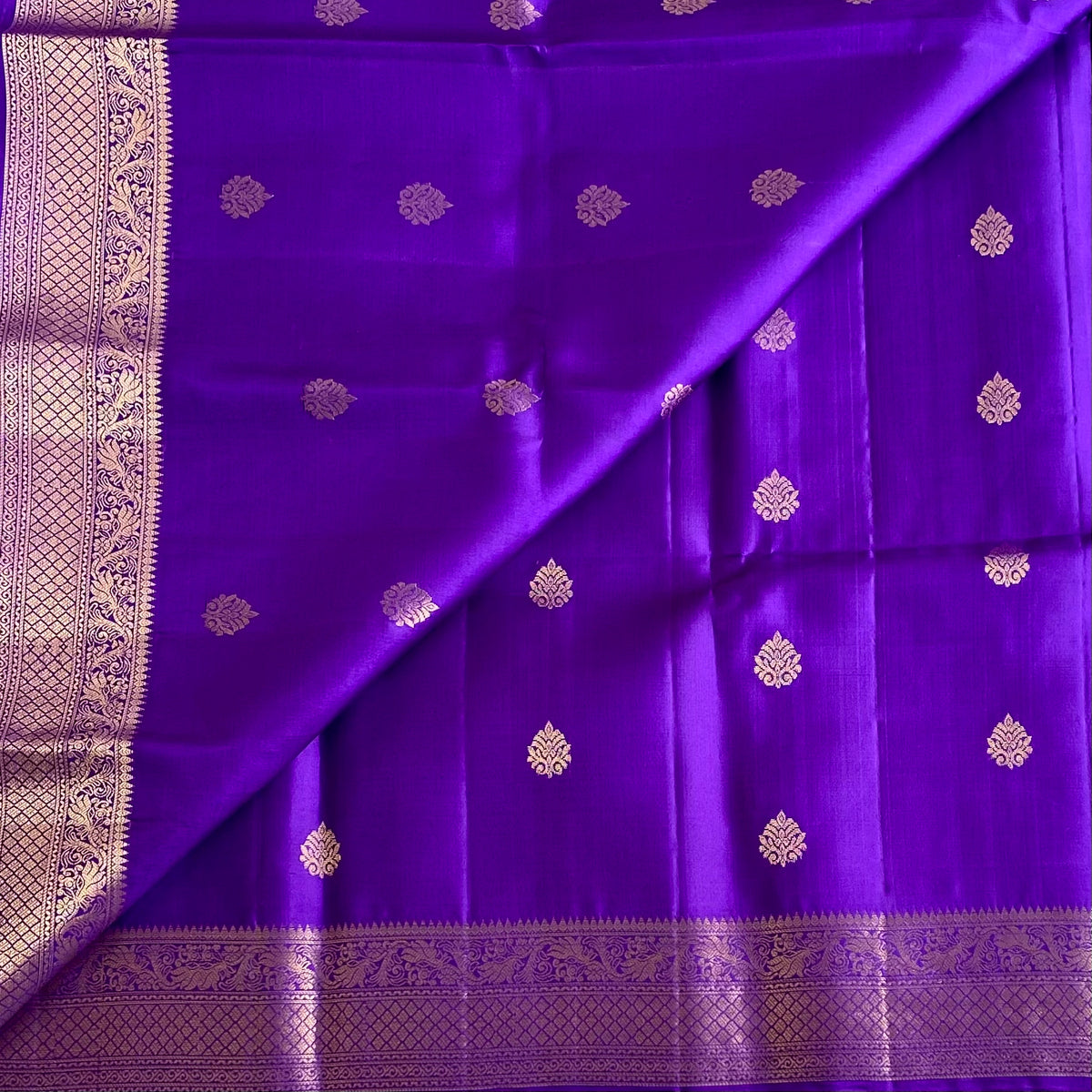 Violet Purple Designer Pure Silk Saree With Metallic Gold Zari Border