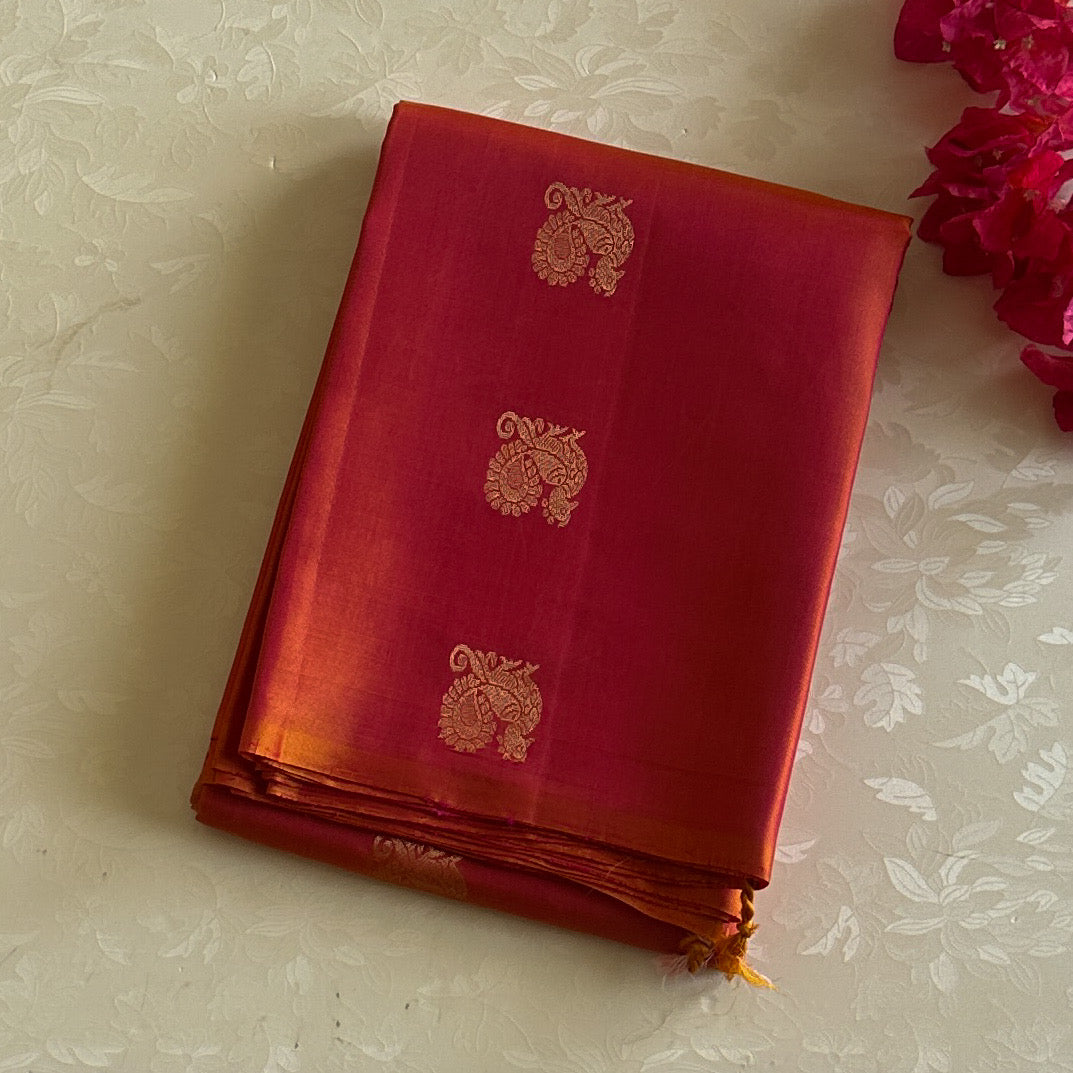 Magenta Saffron Gold Peacocks Geometric Pallu Traditional Wedding Saree Elegant