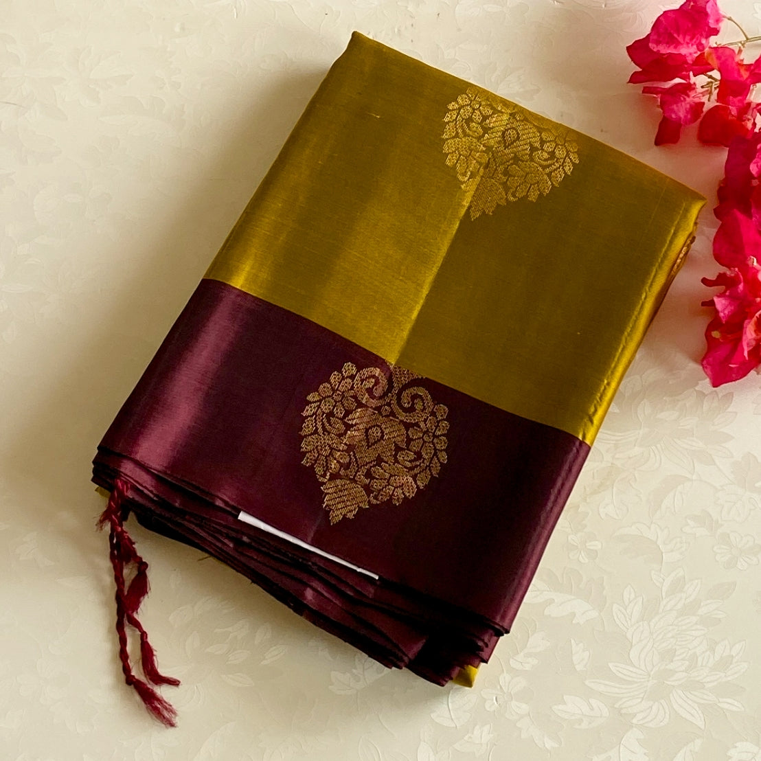 Chartreuse Violet Saree Antique Gold Buta Diamond Lattice Paisley Border