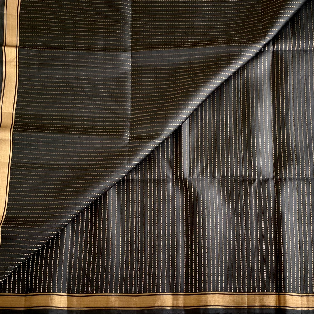 Jet Black Designer Pure Silk Saree With Peach Pink Pallu