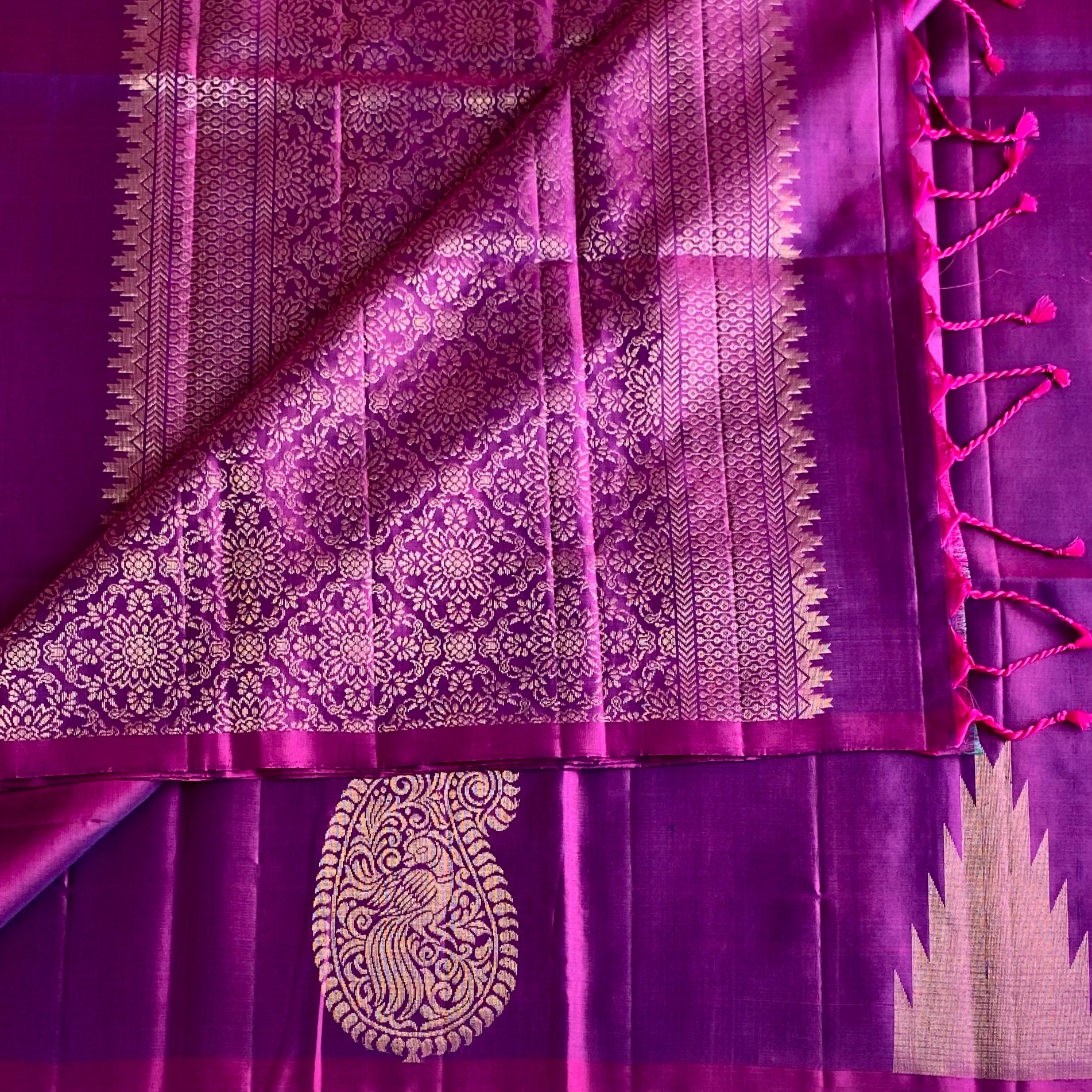 Rich Dual Shaded Magenta Designer Pure Silk With temple & mango borders