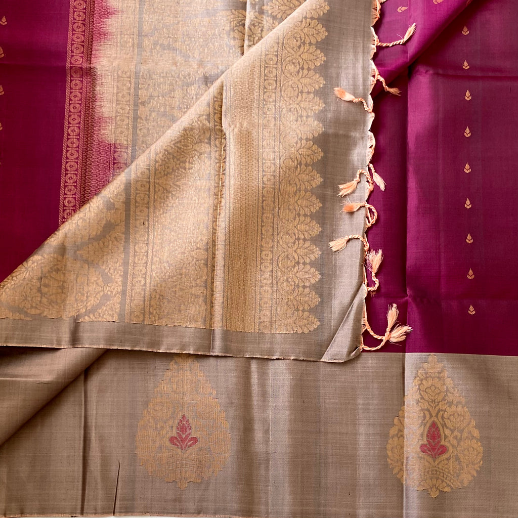 Deep Magenta Silk Saree With Copper Pallu Floral Zari Work
