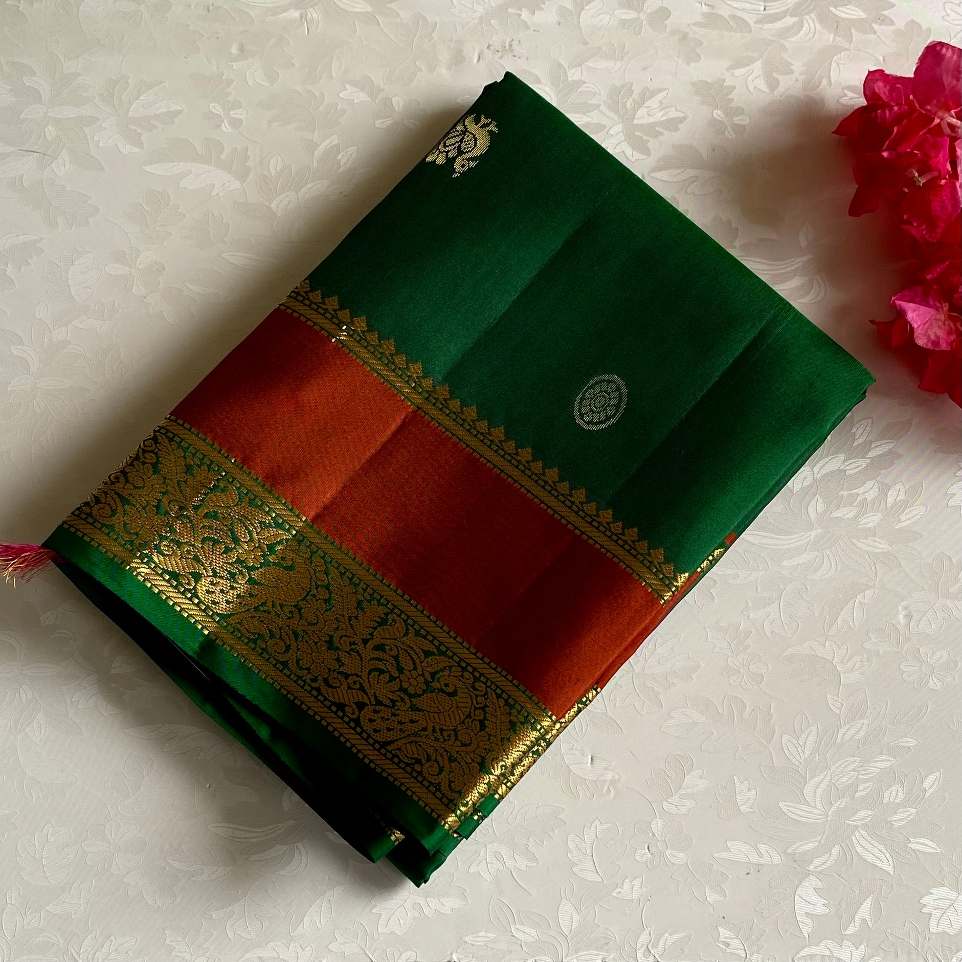 Emerald Green Designer Pure Silk Saree With Rani Pink Pallu
