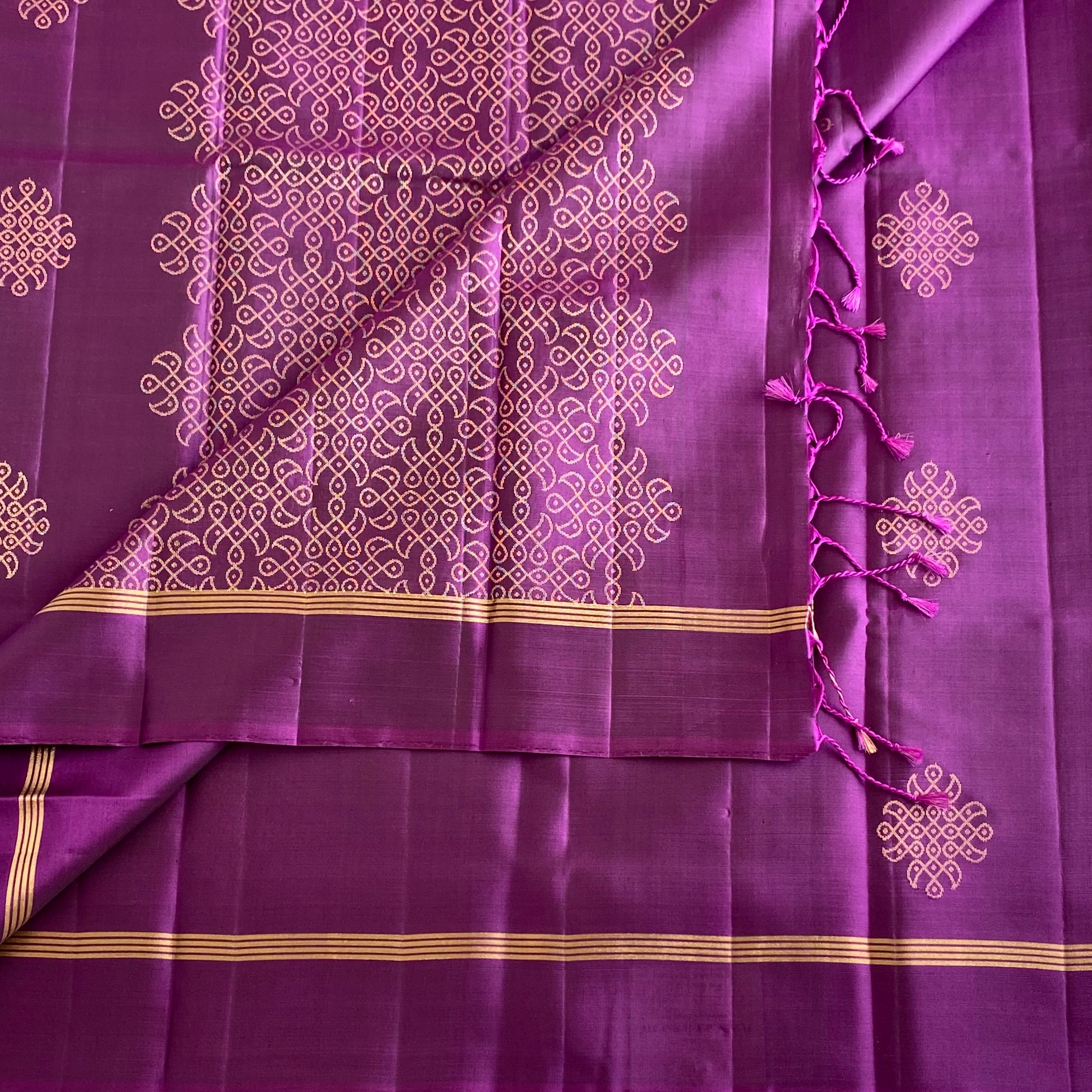 Magenta Purple Designer Pure Silk Saree With Antique Gold Pallu
