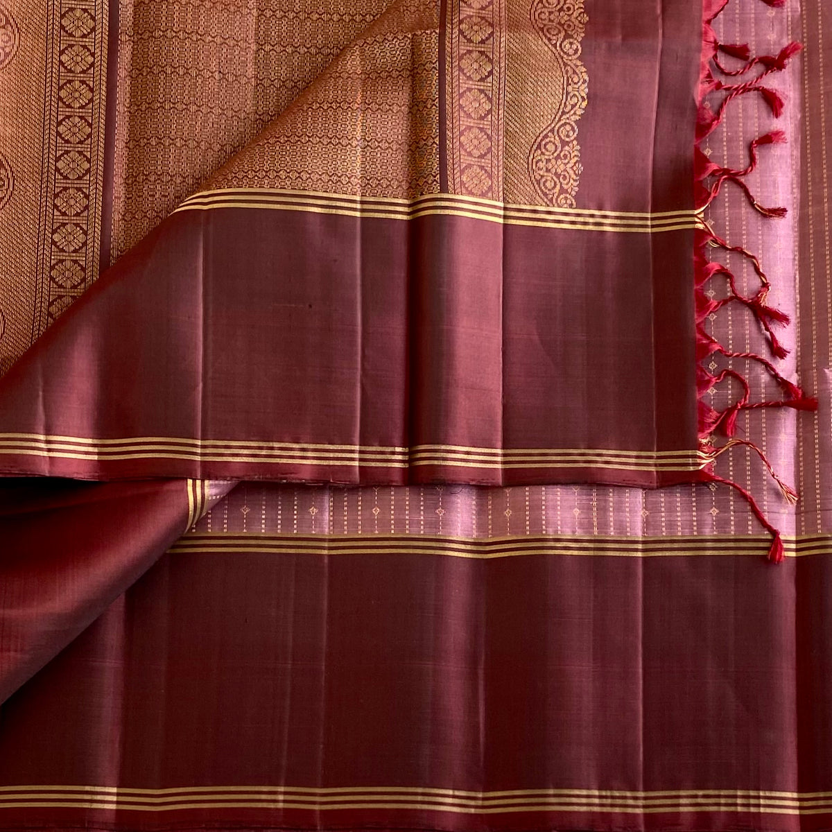 Metallic Mauve & Burgundy Designer Pure Silk Saree With Intricate Gold Zari