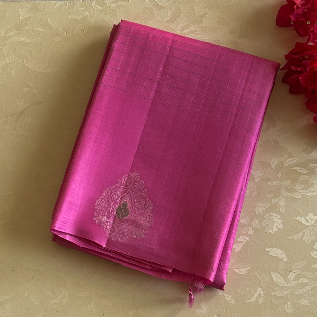 Lotus pink pure silk beauty wit stunning silver zari designer saree .