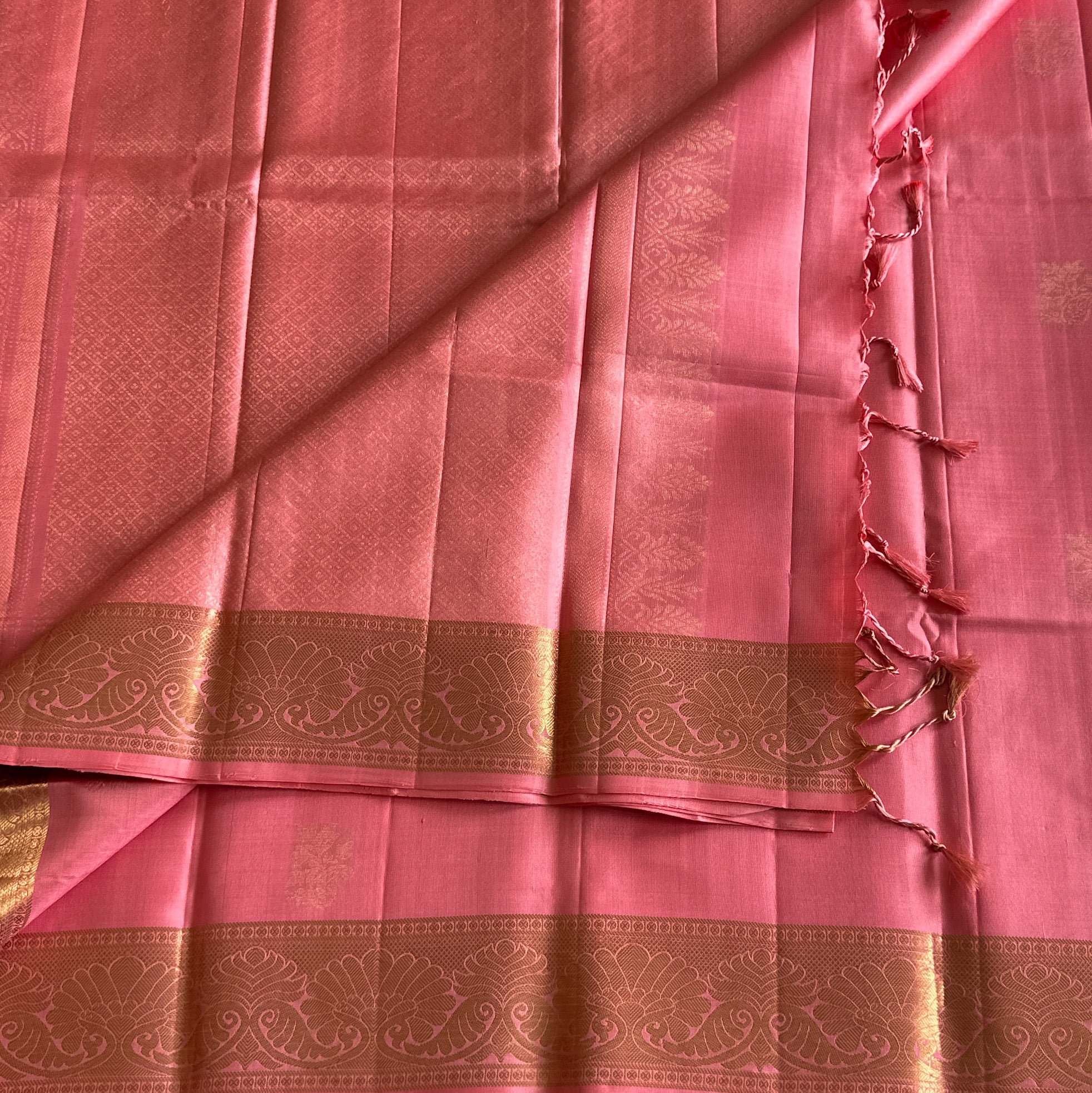 Coral Pink Saree Gold Border Floral Buta Festive Elegant Wear