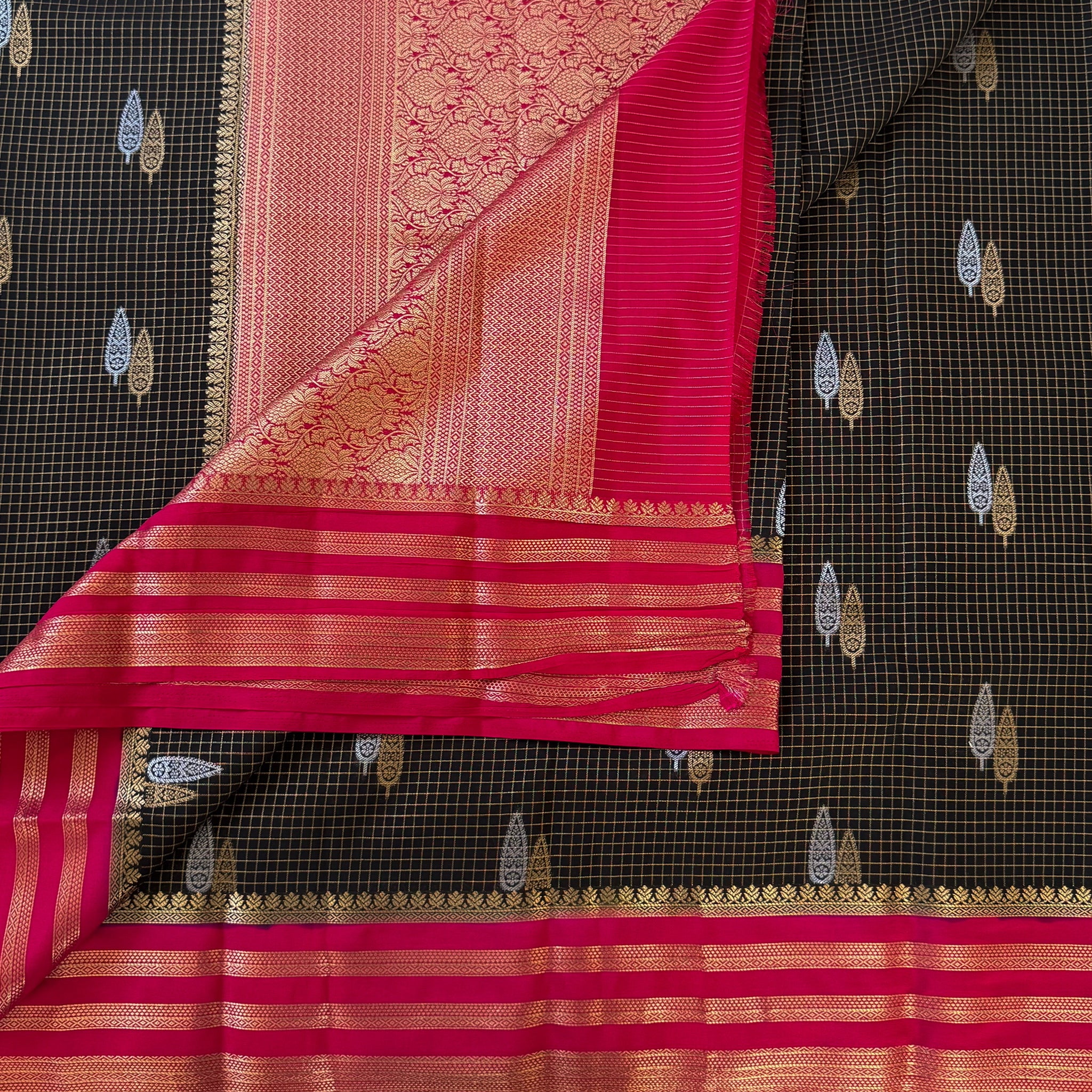 Charcoal Black Fuchsia Pink Zari Brocade Silk Saree Paisley Motifs