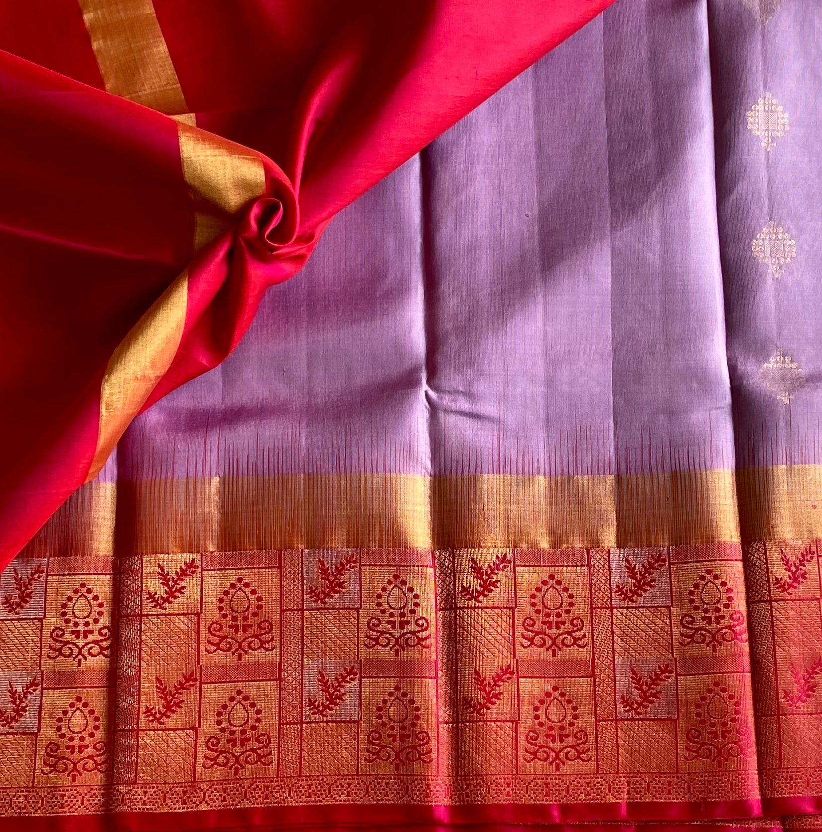 Lavender Magenta Saree Gold Brocade Floral Pallu Perfect For Weddings