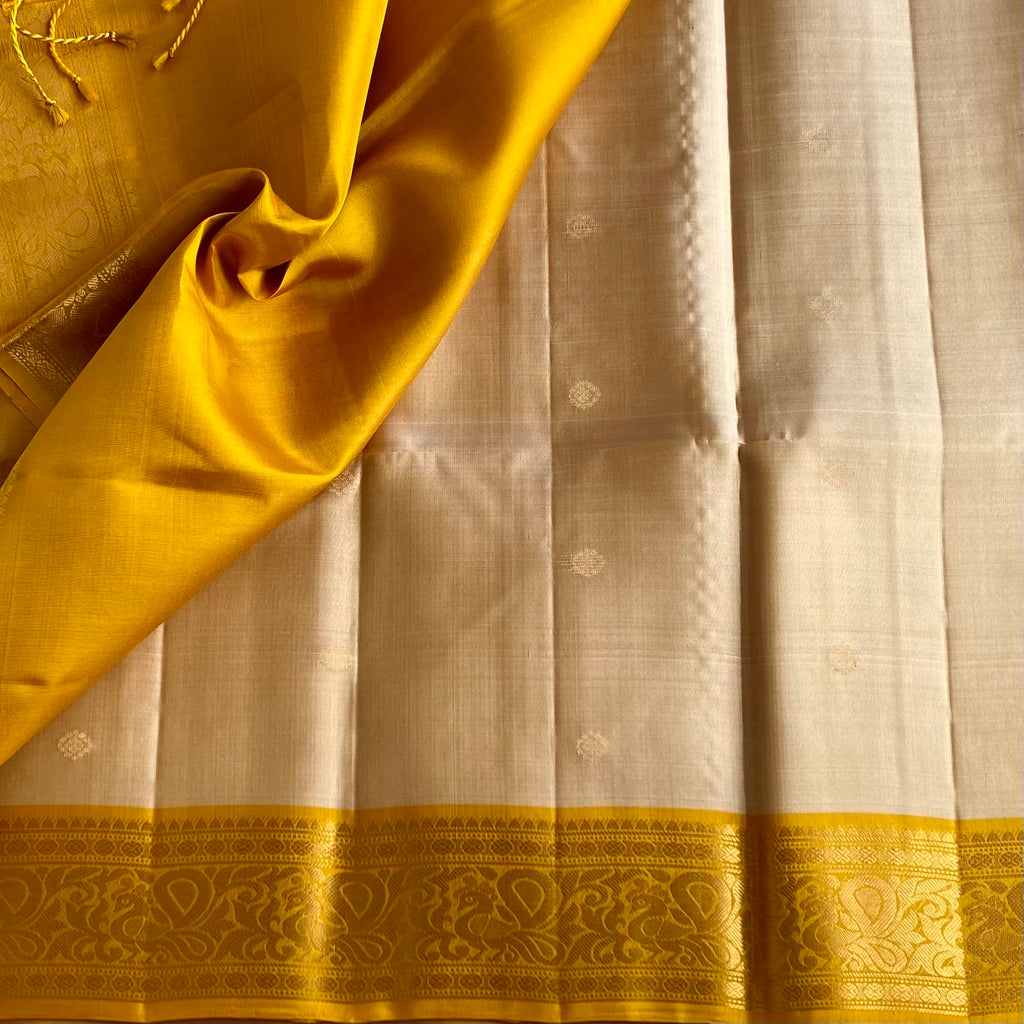 Champagne Beige Designer Pure Silk Saree With Mustard Yellow Pallu