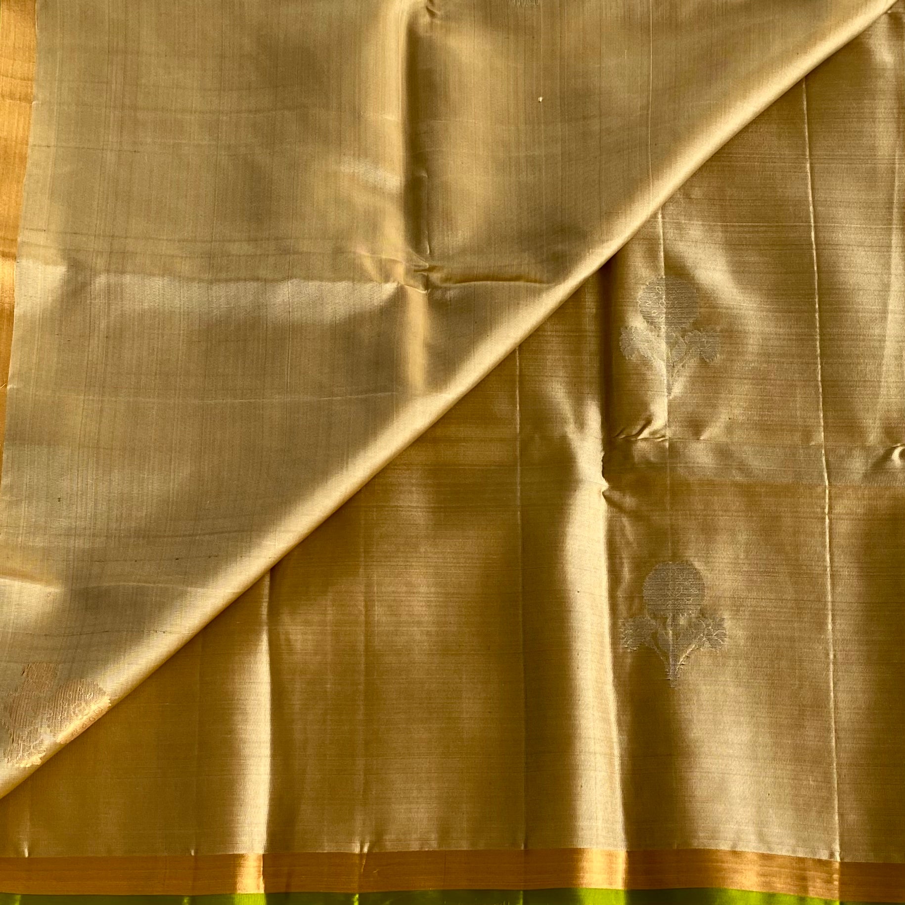 Antique Gold Designer Pure Silk Saree With Emerald Green Pallu