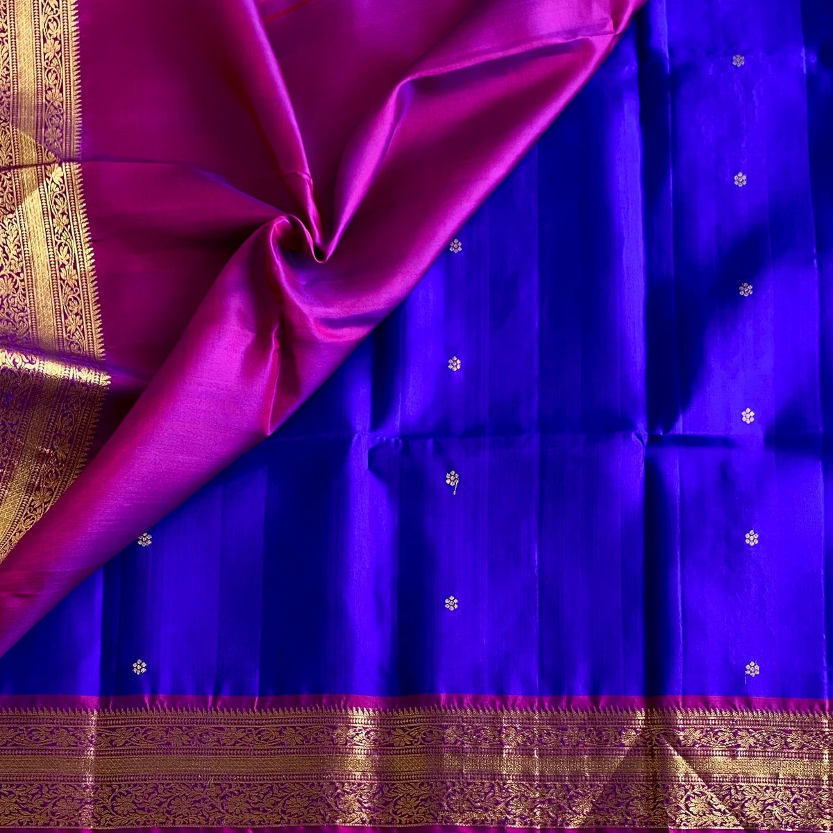 Vibrant Blue Designer Pure Silk Saree With Magenta Pink Pallu