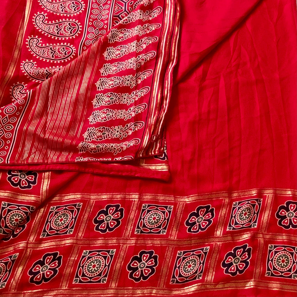 Vermilion Red Zari Paisley soft cotton printed beauty - everyday elegance