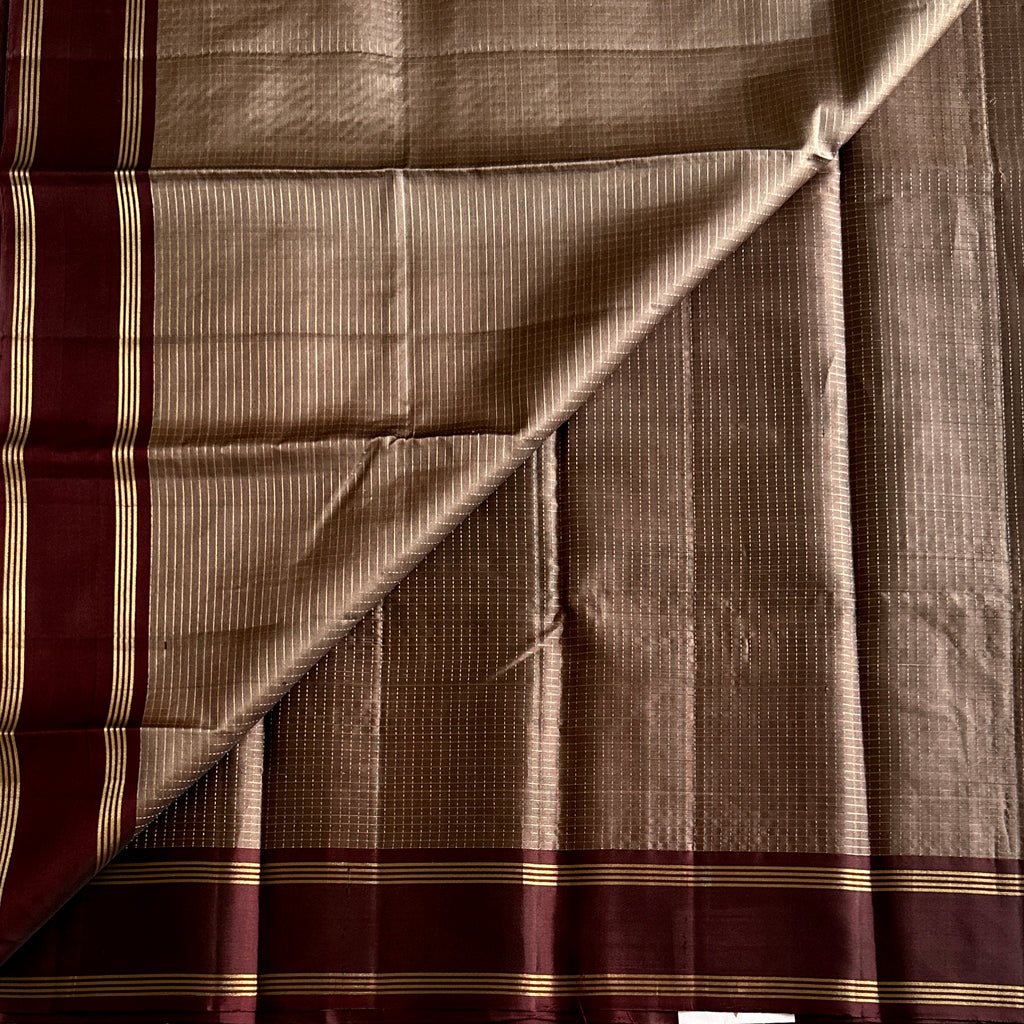 Taupe Burgundy Saree Gold Zari Checked Body Traditional Pallu Wear