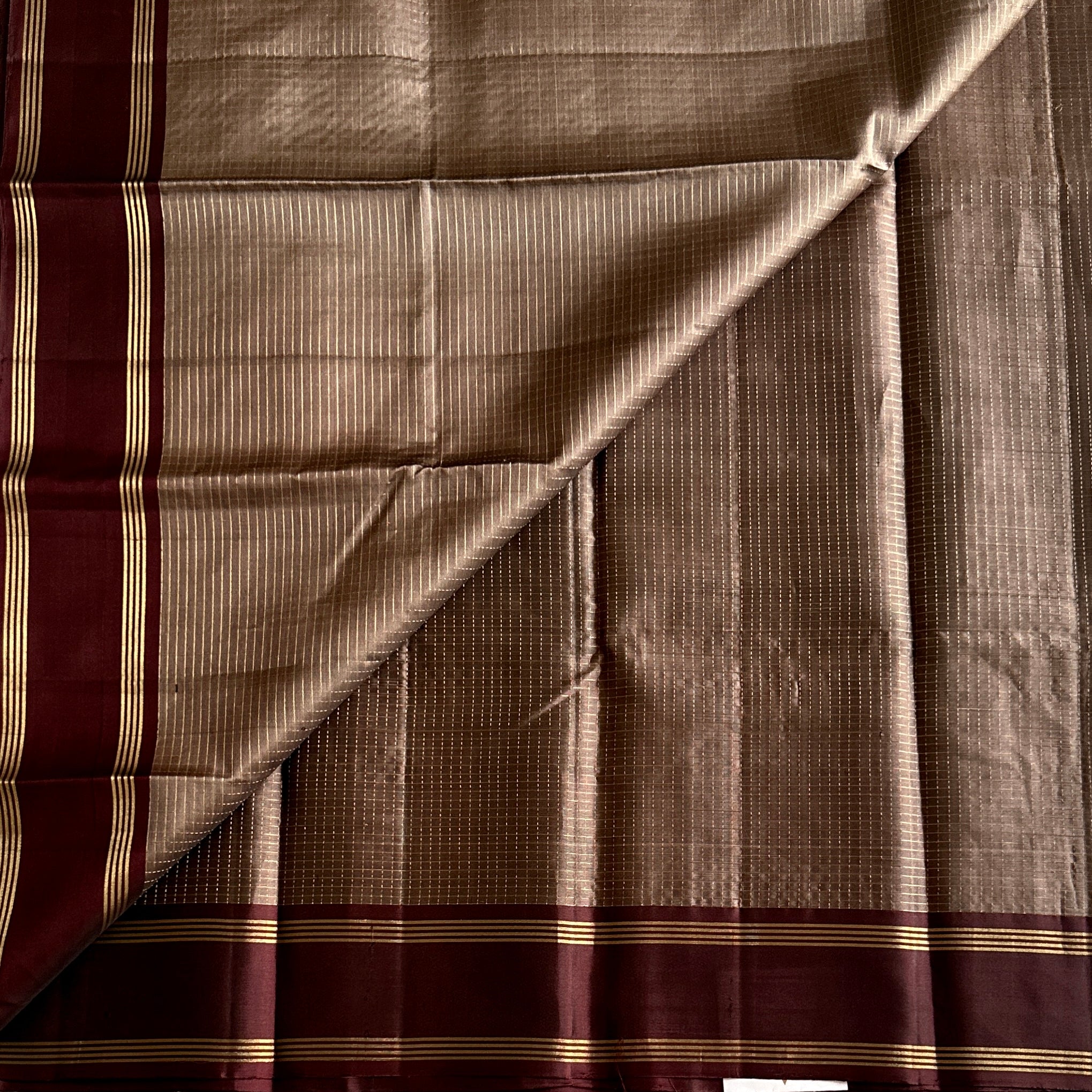 Taupe Burgundy Saree Gold Zari Checked Body Traditional Pallu Wear