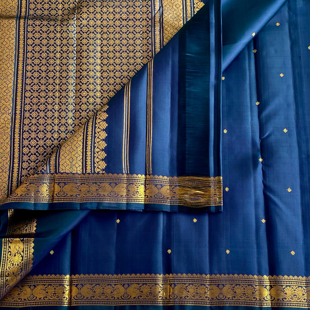 Stunner Peacock Blue Kanjeevaram Pure Zari Silk Saree With Antique Gold Border