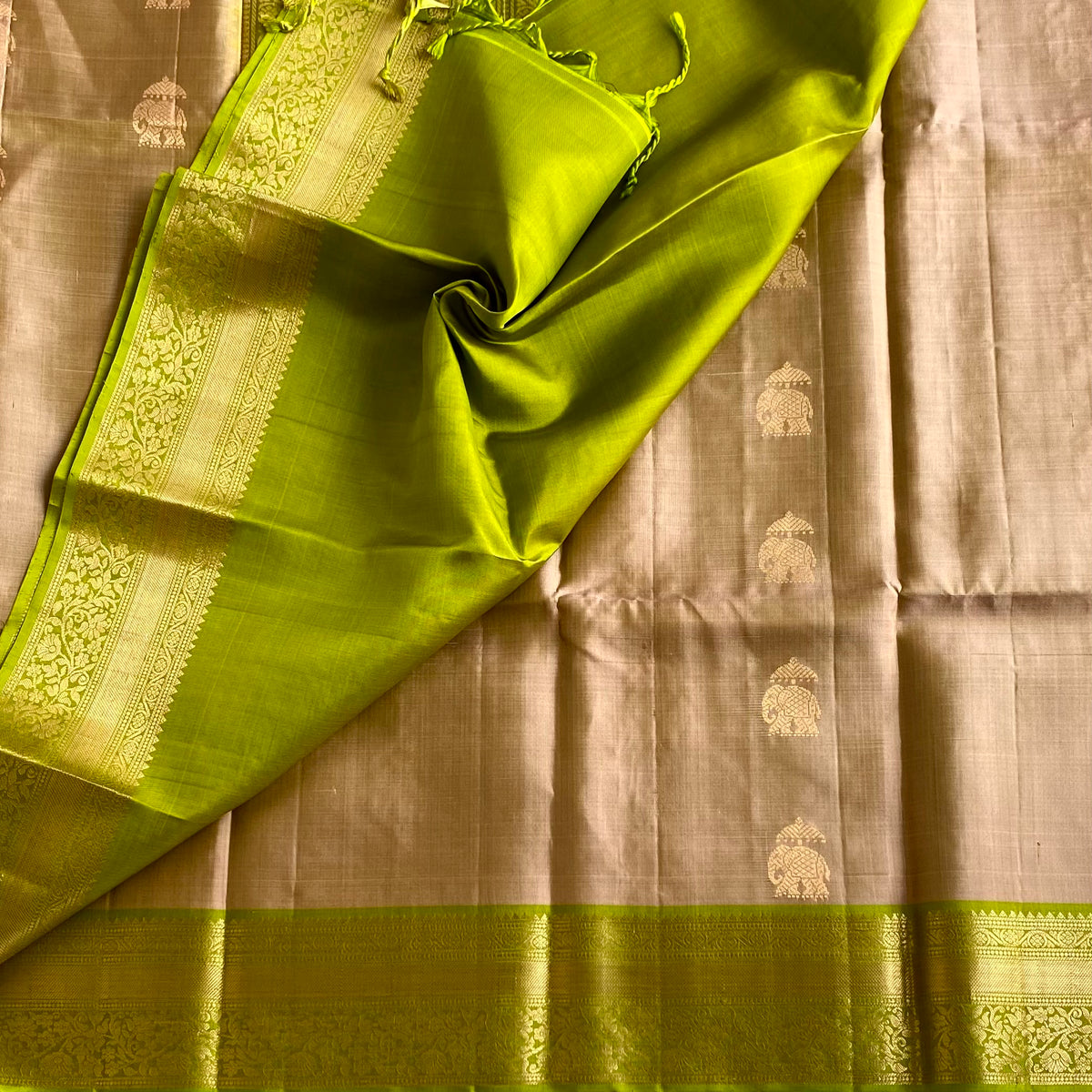Subtle Golden Beige Designer Pure Silk Saree With Chartreuse Green Pallu