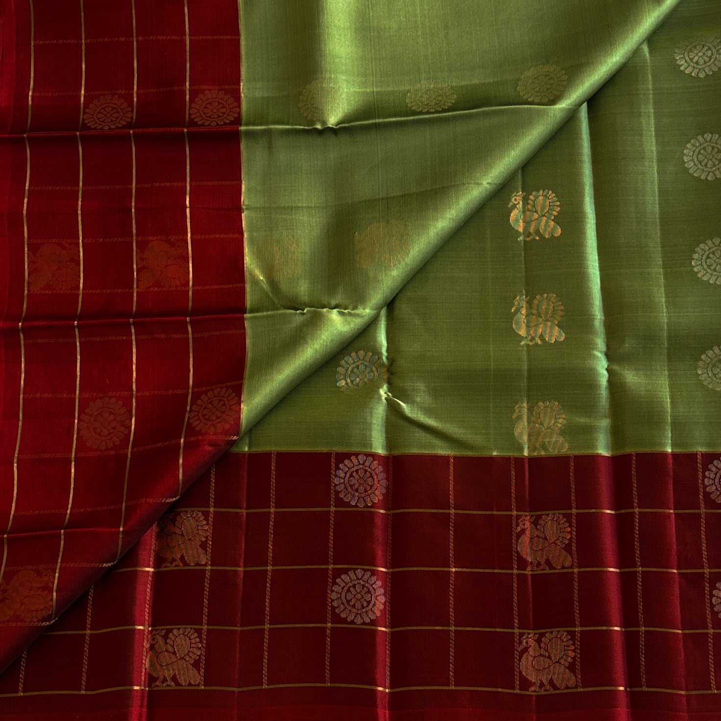 Deep Magenta Silk Saree Sage Green Pallu Gold Zari Traditional