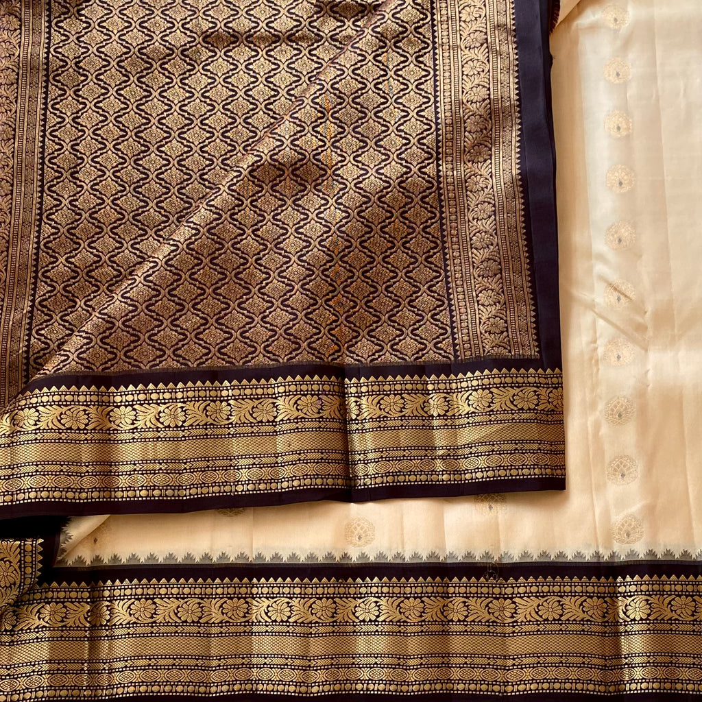 Silk Cream Kanjeevaram Pure Zari Silk Saree With Deep Brown Pallu