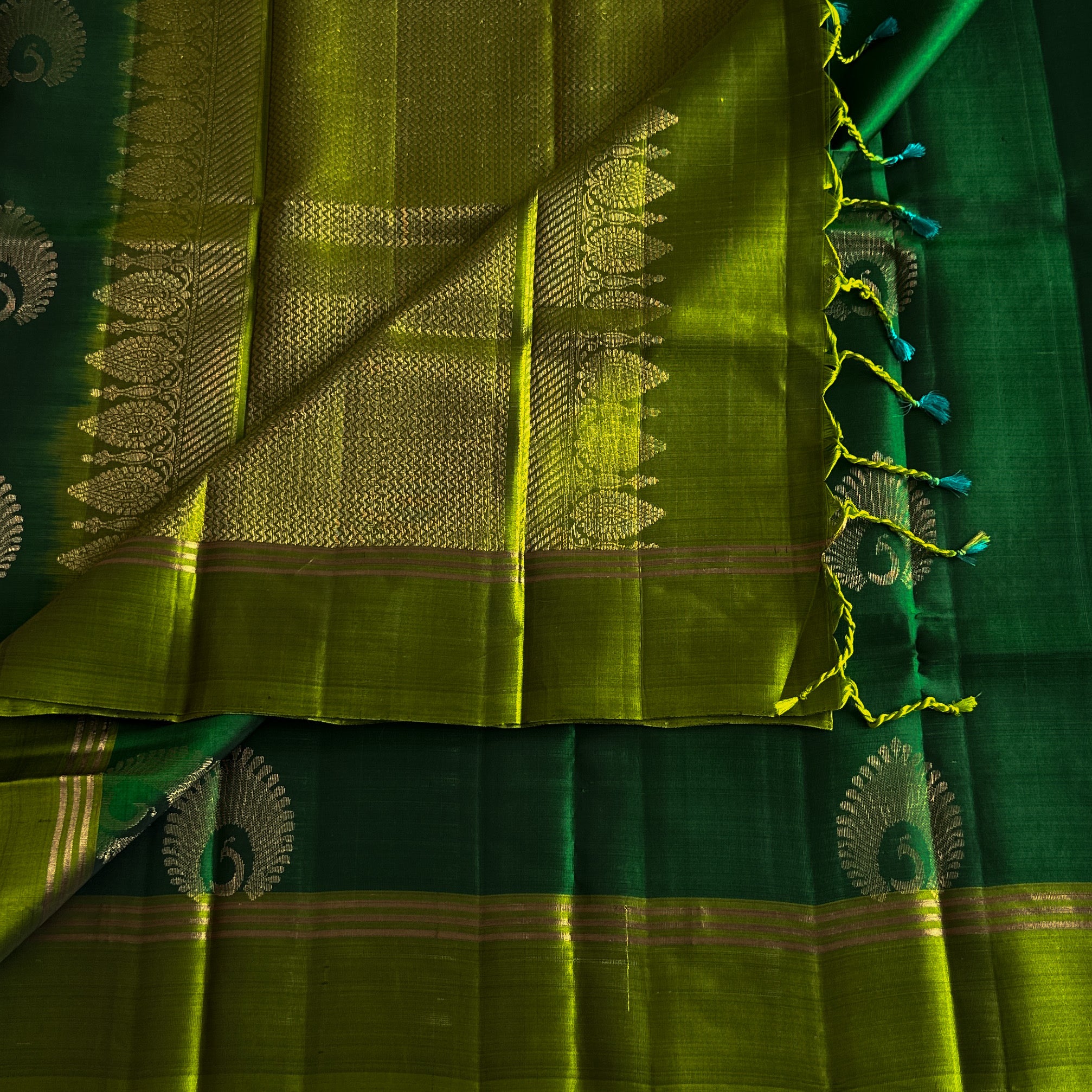 Emerald Lime Silk Saree Woven Zari Paisley Motif Traditional Festive