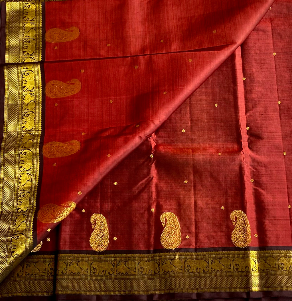 Deep Rust maroon with wine brown Kanjeevaram pure silk with paisley traditional borders