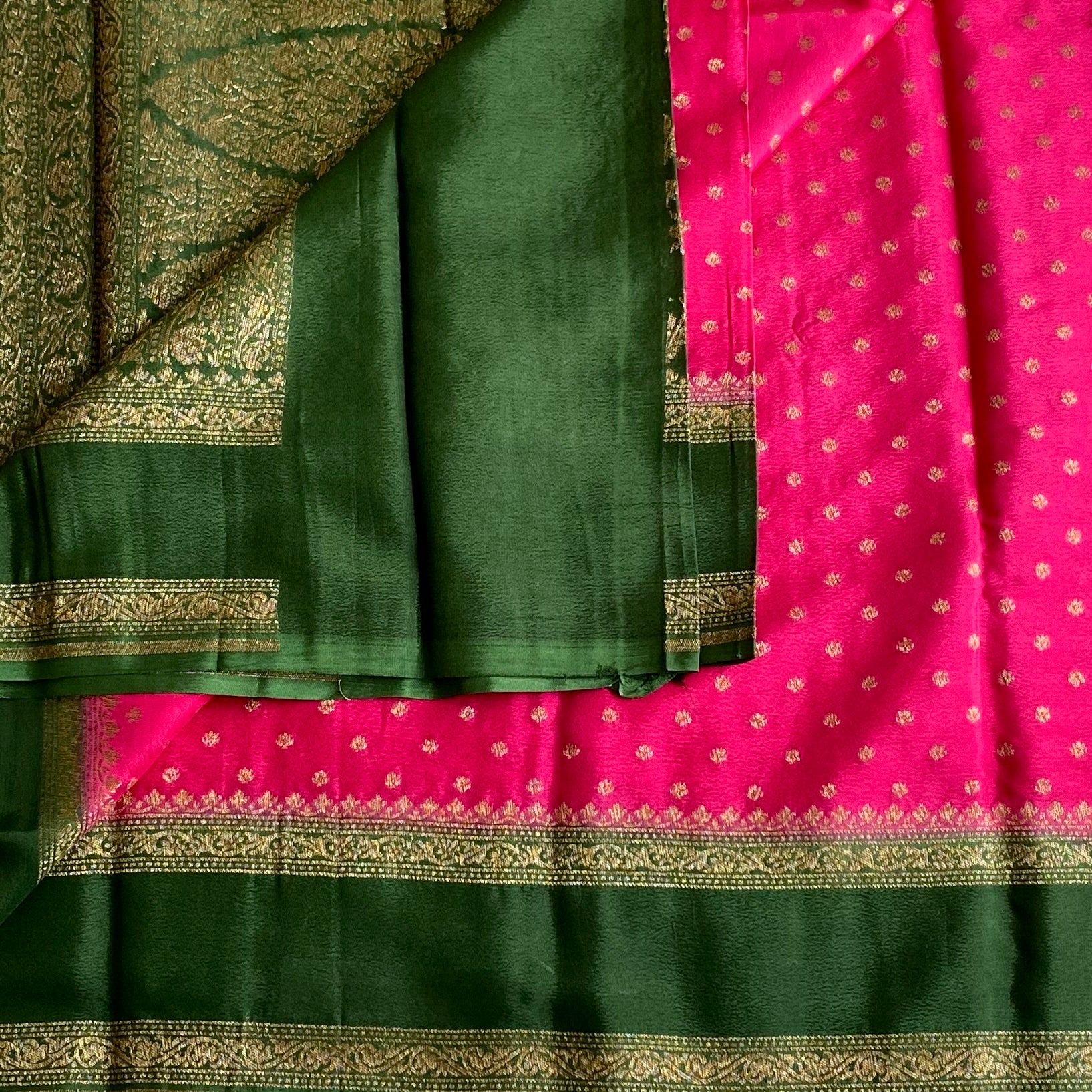 Cherry Pink Banarasi Crepe Silk Saree With Bottle green Pallu