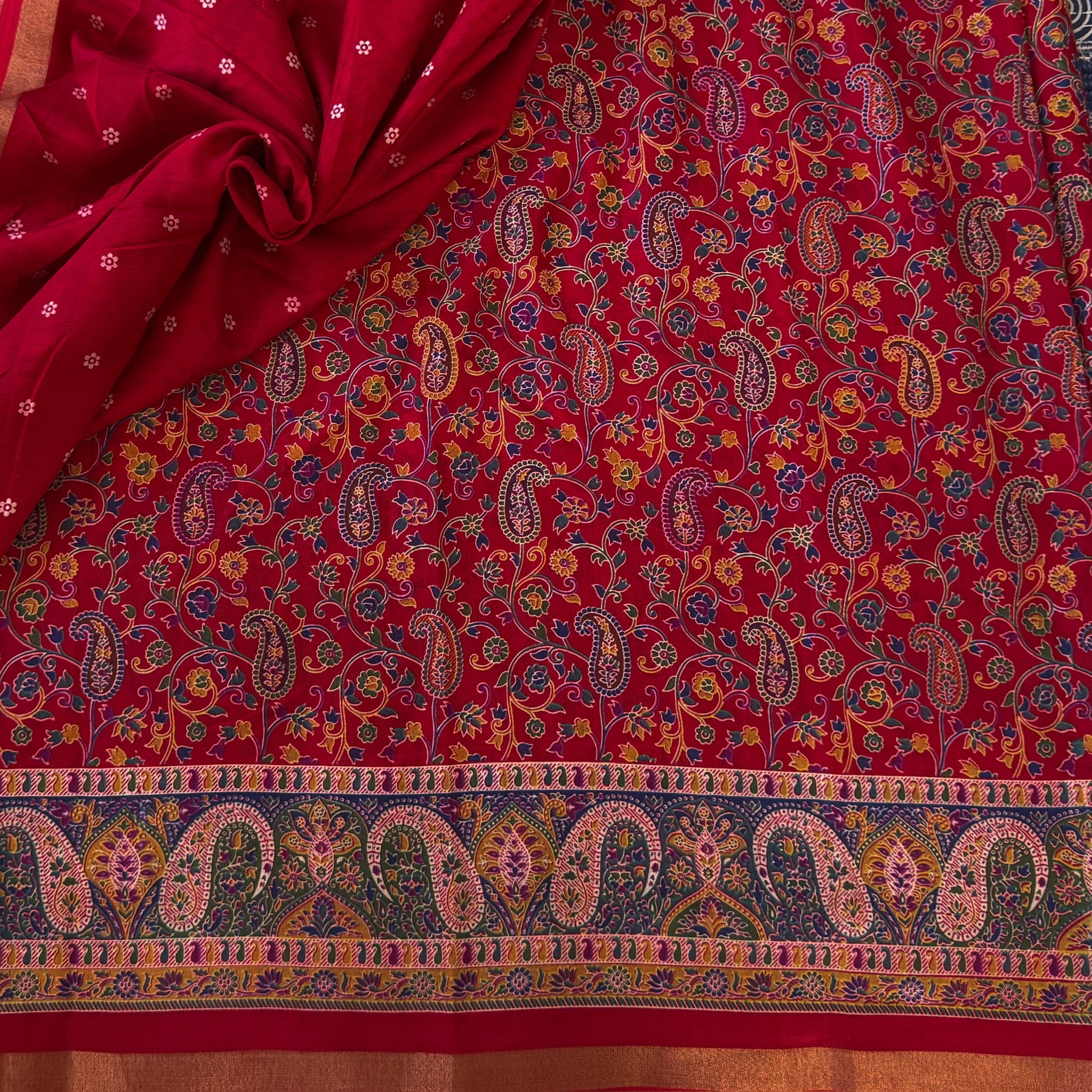 Crimson Paisley Saree With Gold Brocade Border For Wedding Wear