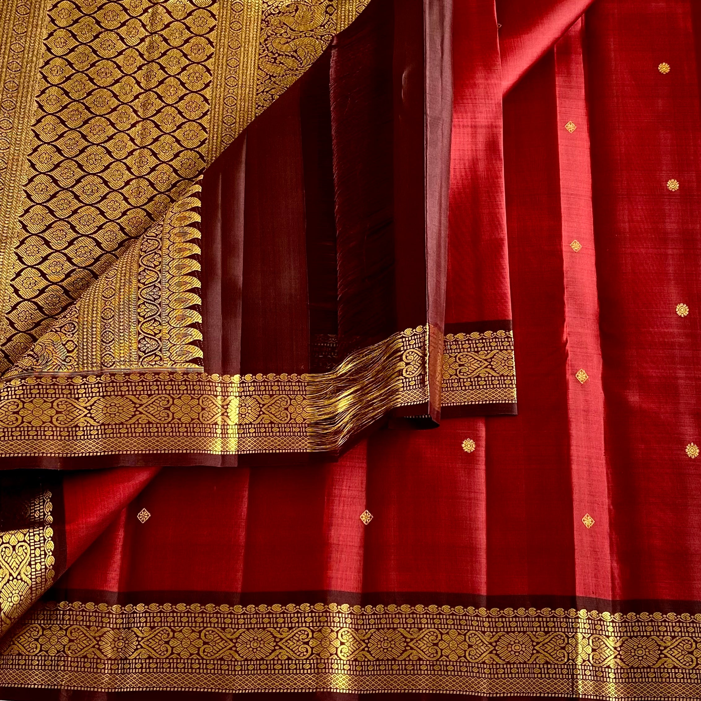 Deep Maroon Ruby Red Kanjeevaram Pure Zari Silk Saree Antique Gold Pallu