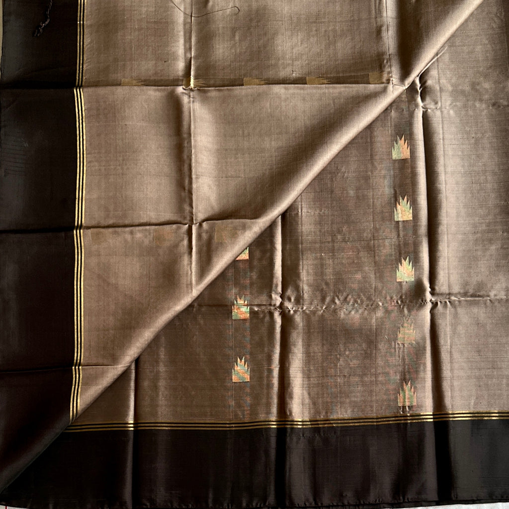 Dusty Mauve Silk Saree Deep Plum Pallu Antique Gold Zari